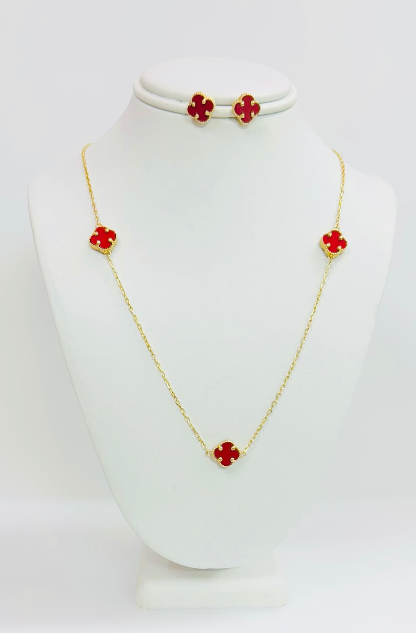 Set de Flores Rojas 14k