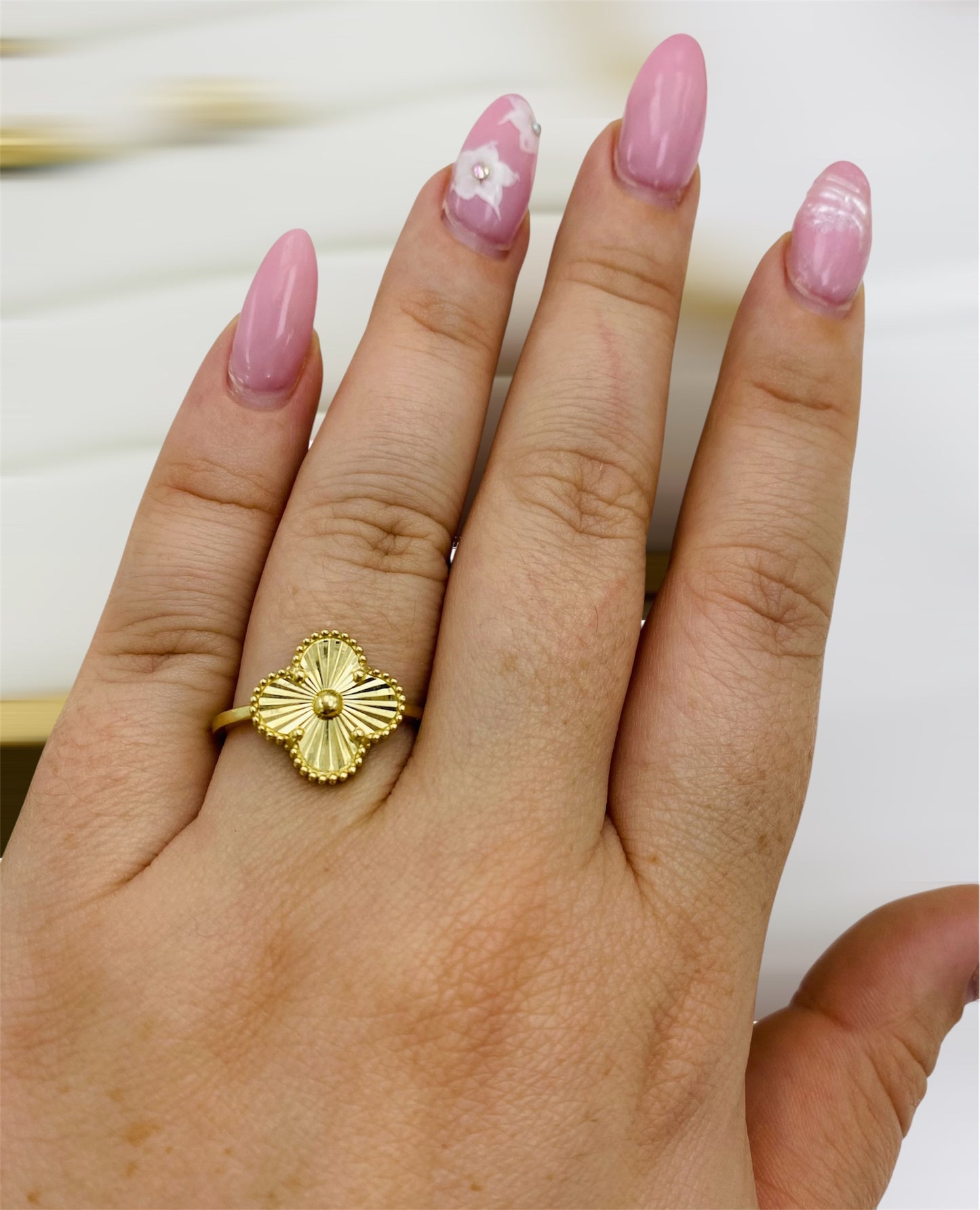 Anillo clover dorado 10k