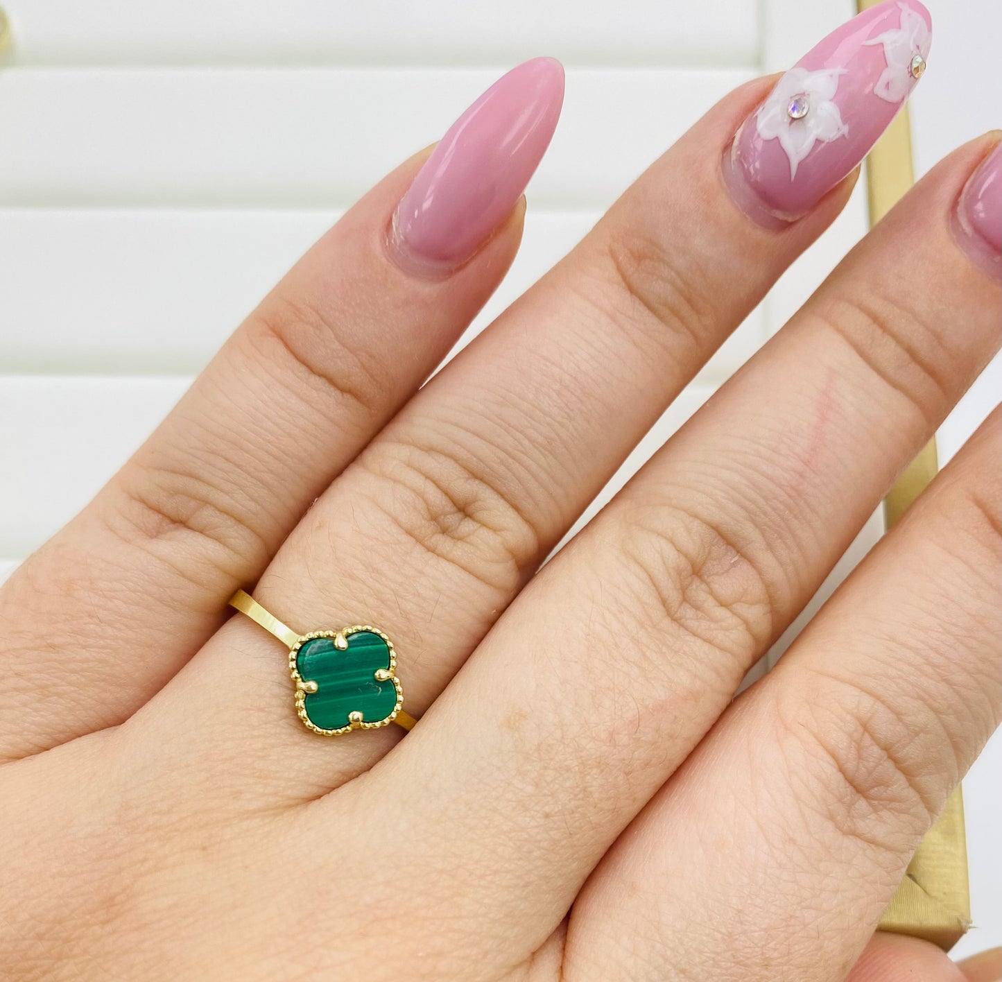 Anillo clover 10k