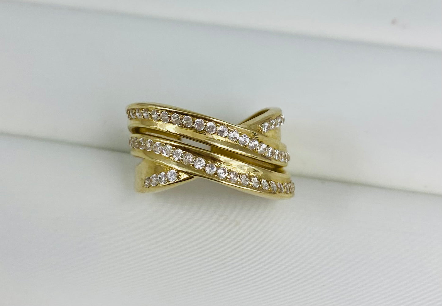 Anillo entrelazado 10k
