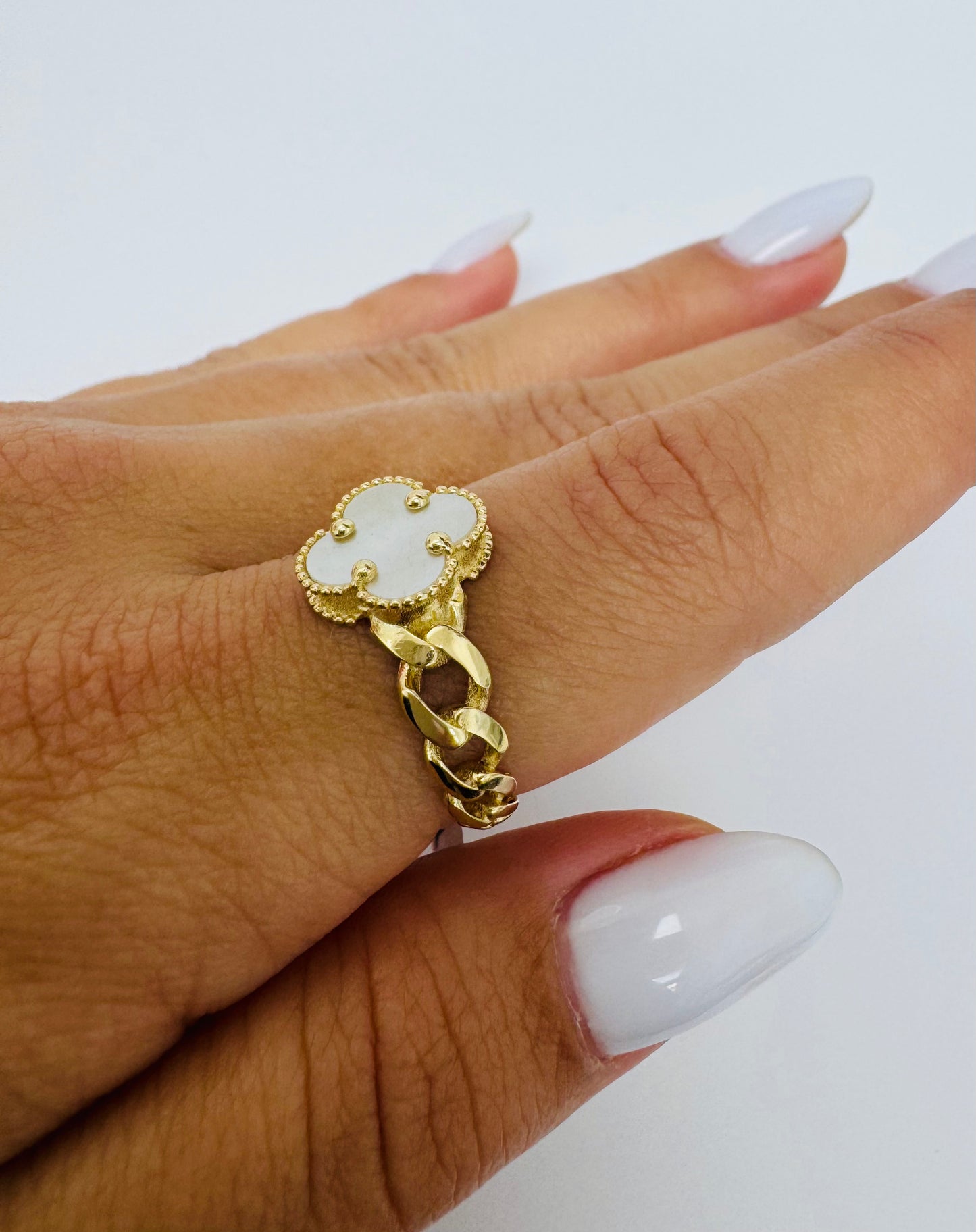 Anillo clover blanco 14k