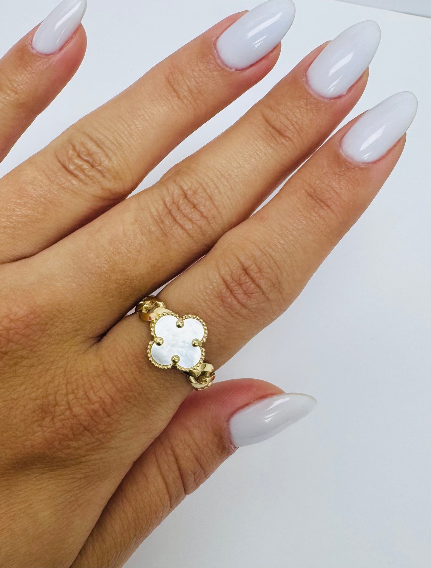Anillo clover blanco 14k