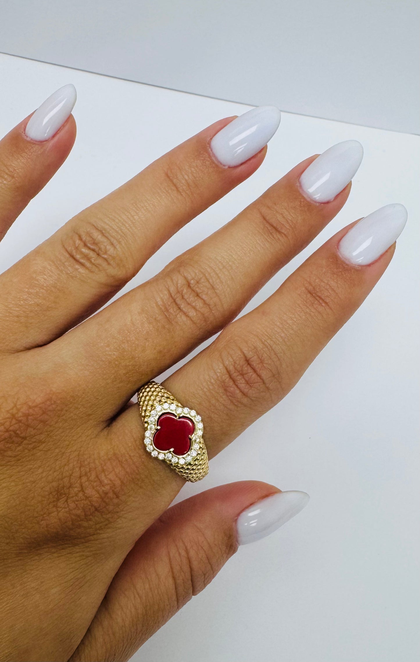 Anillo clover 14k