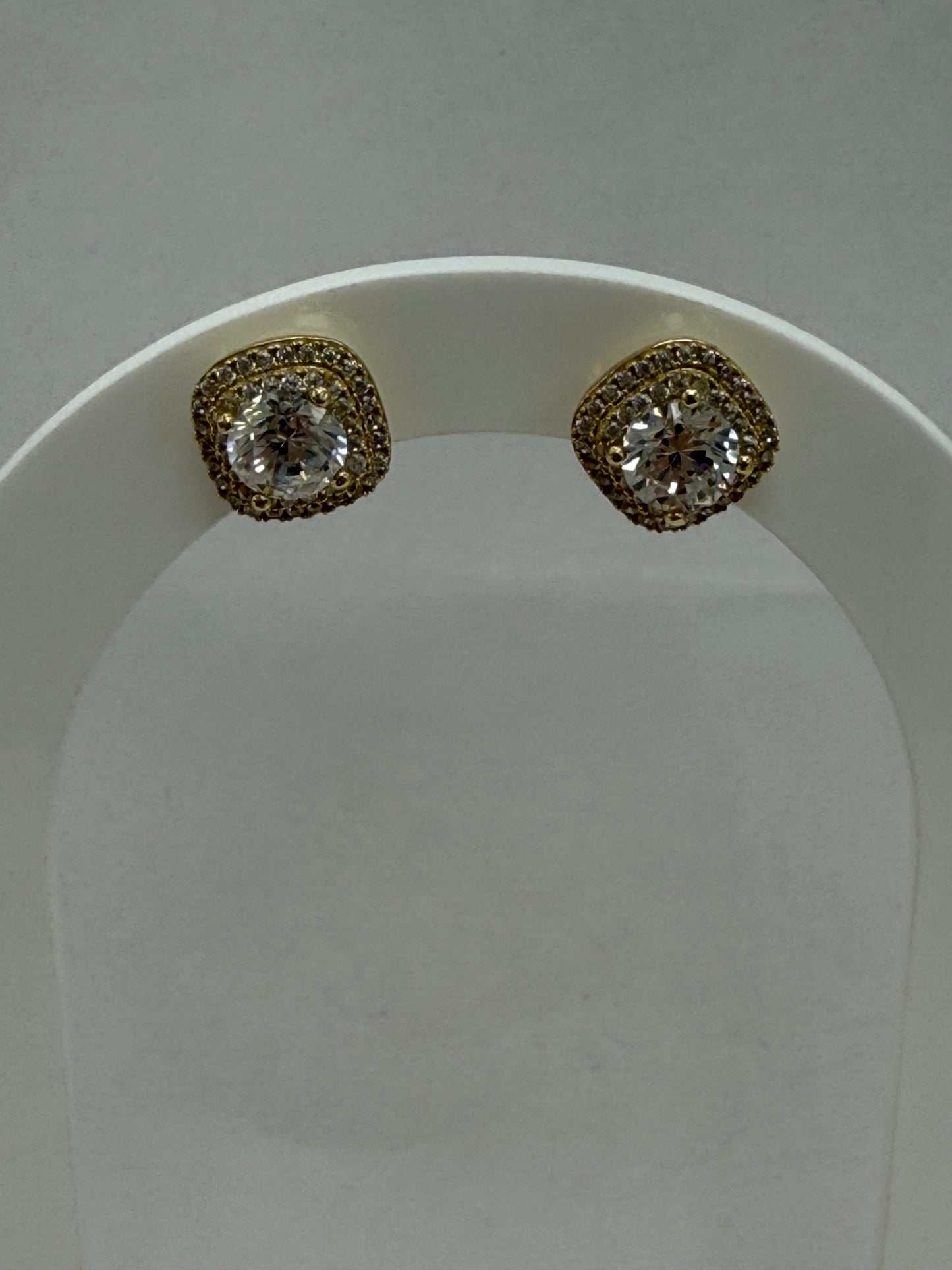 Aretes de piedra cuadrada 14K