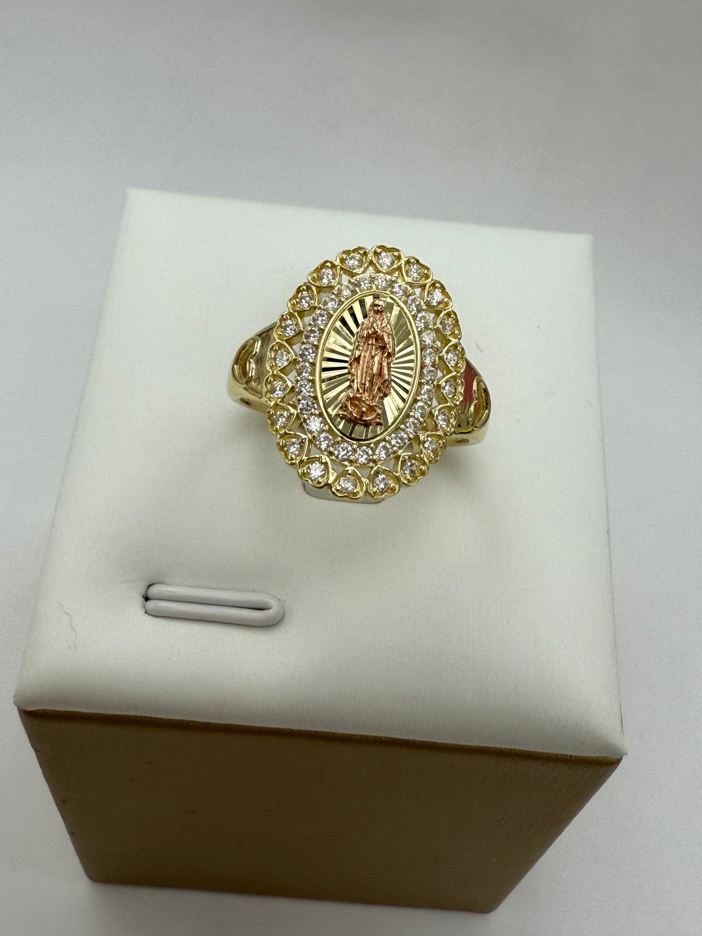 Anillo de la virgen de Guadalupe 10K