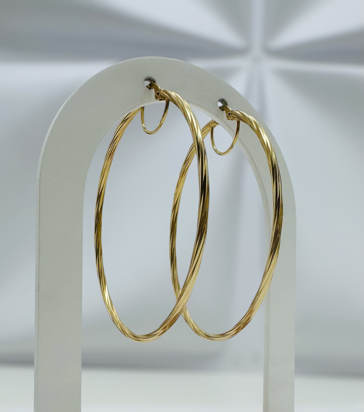 Argollas torcidas lisas grandes 2mm 14k
