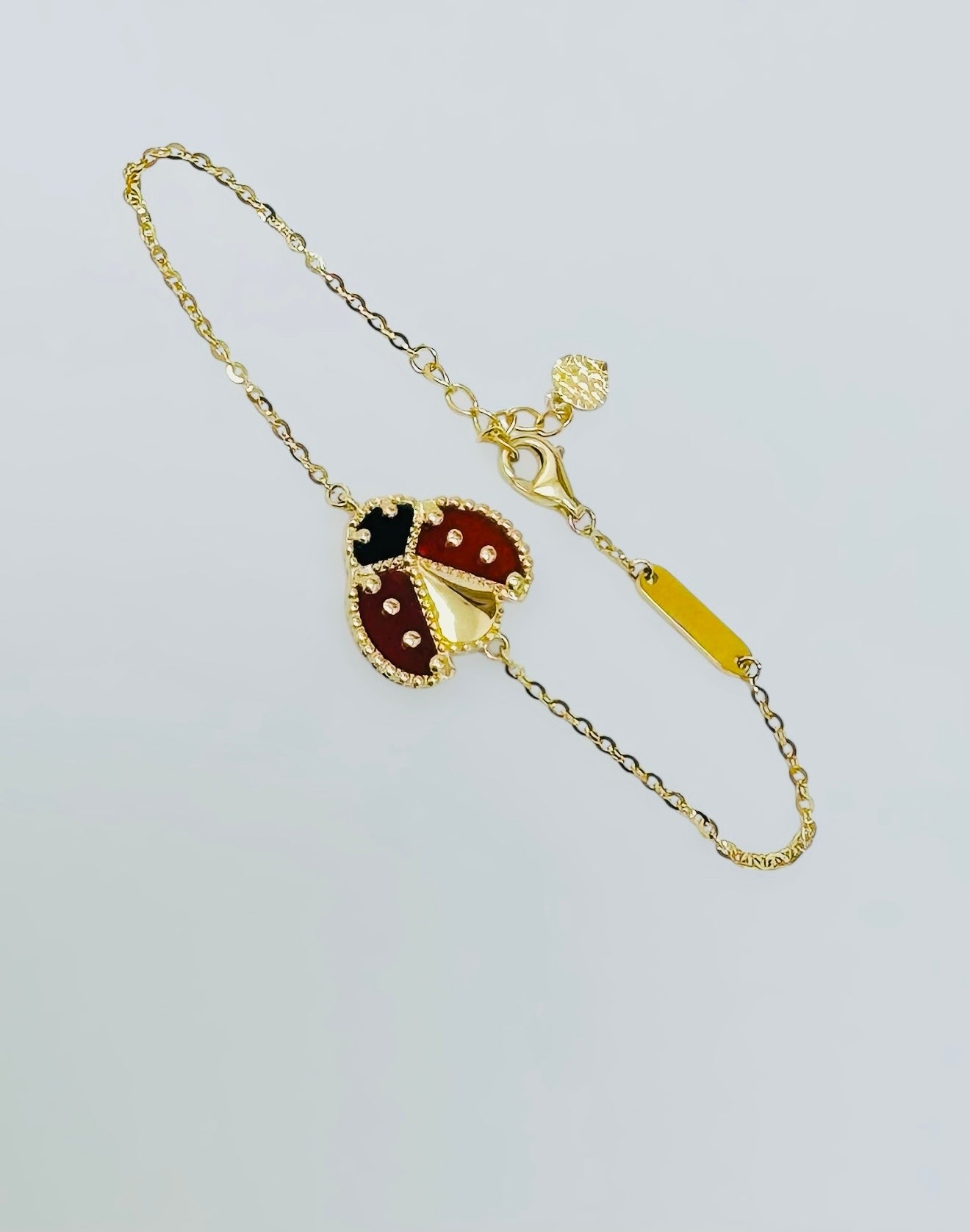 Pulsera de mariquita 14k