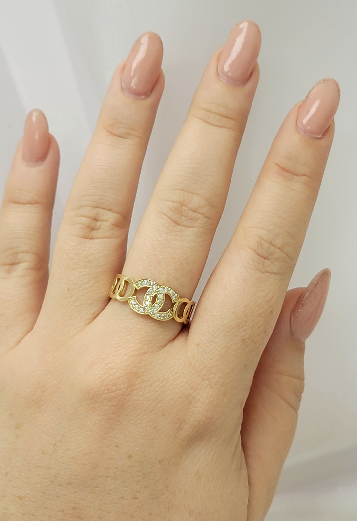 Anillo CC con piedra 14k