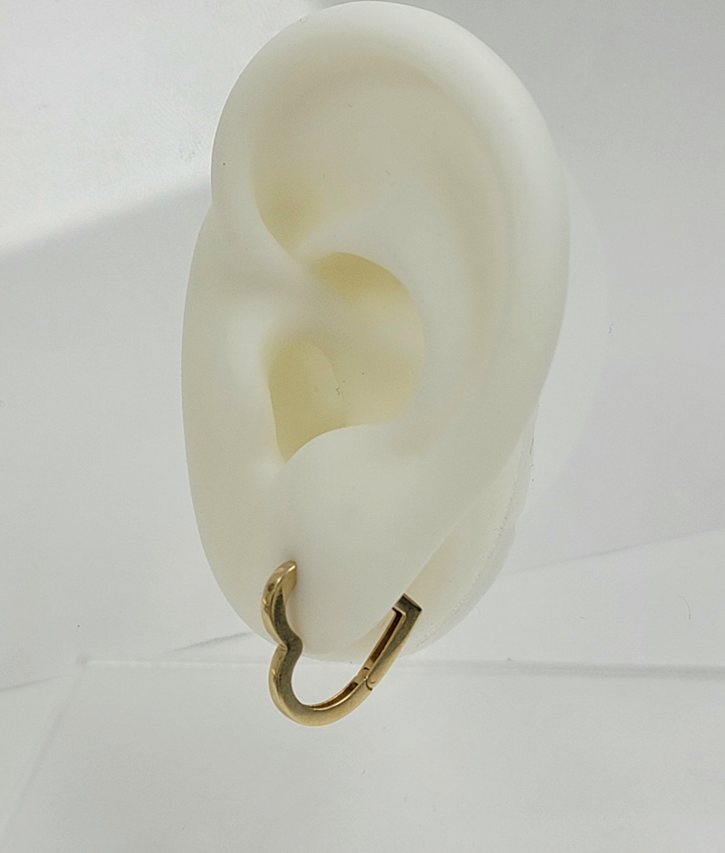 Argollas en forma corazon 14K