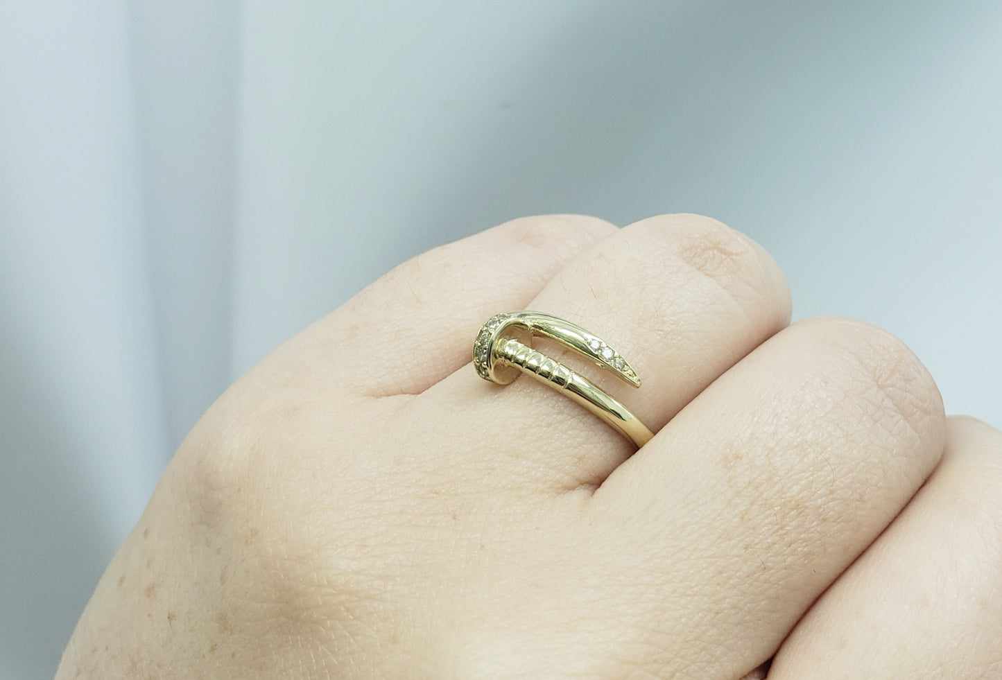 Anillo clavo 10k