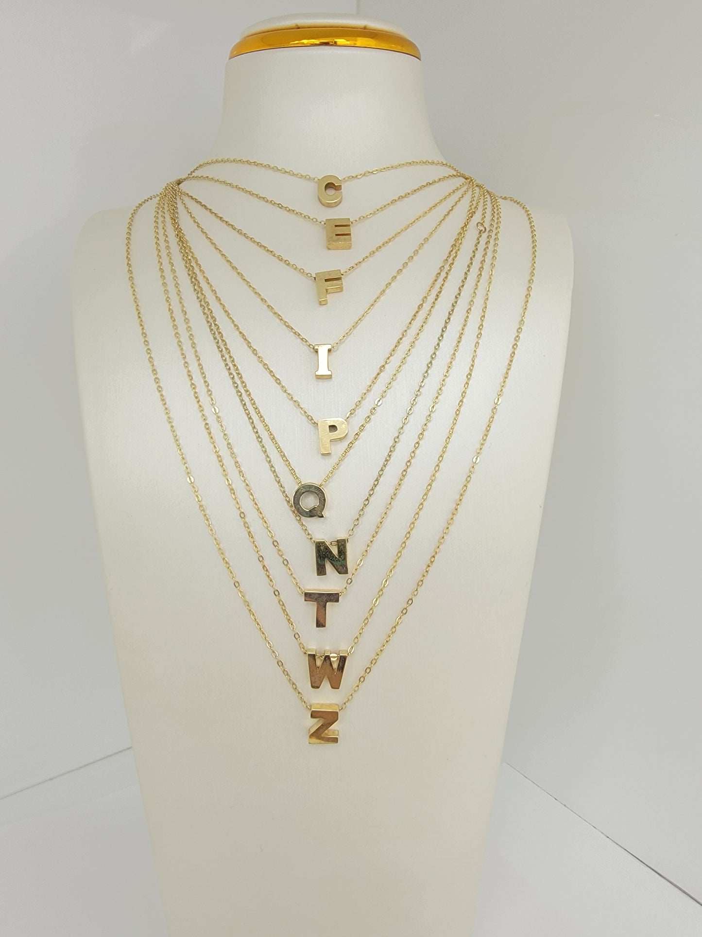 Cadena con iniciales 14k