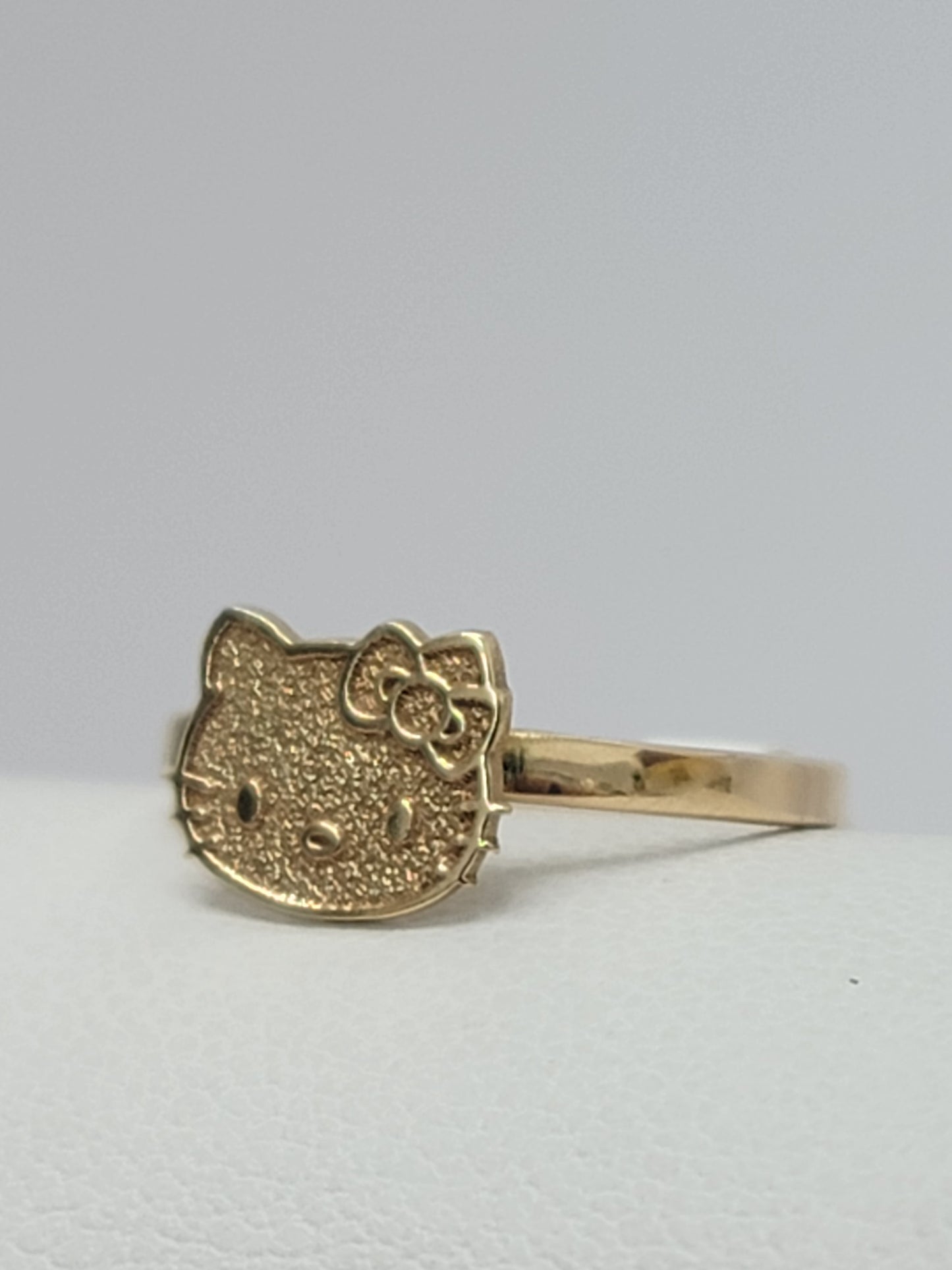 Anillo hello kitty 14k