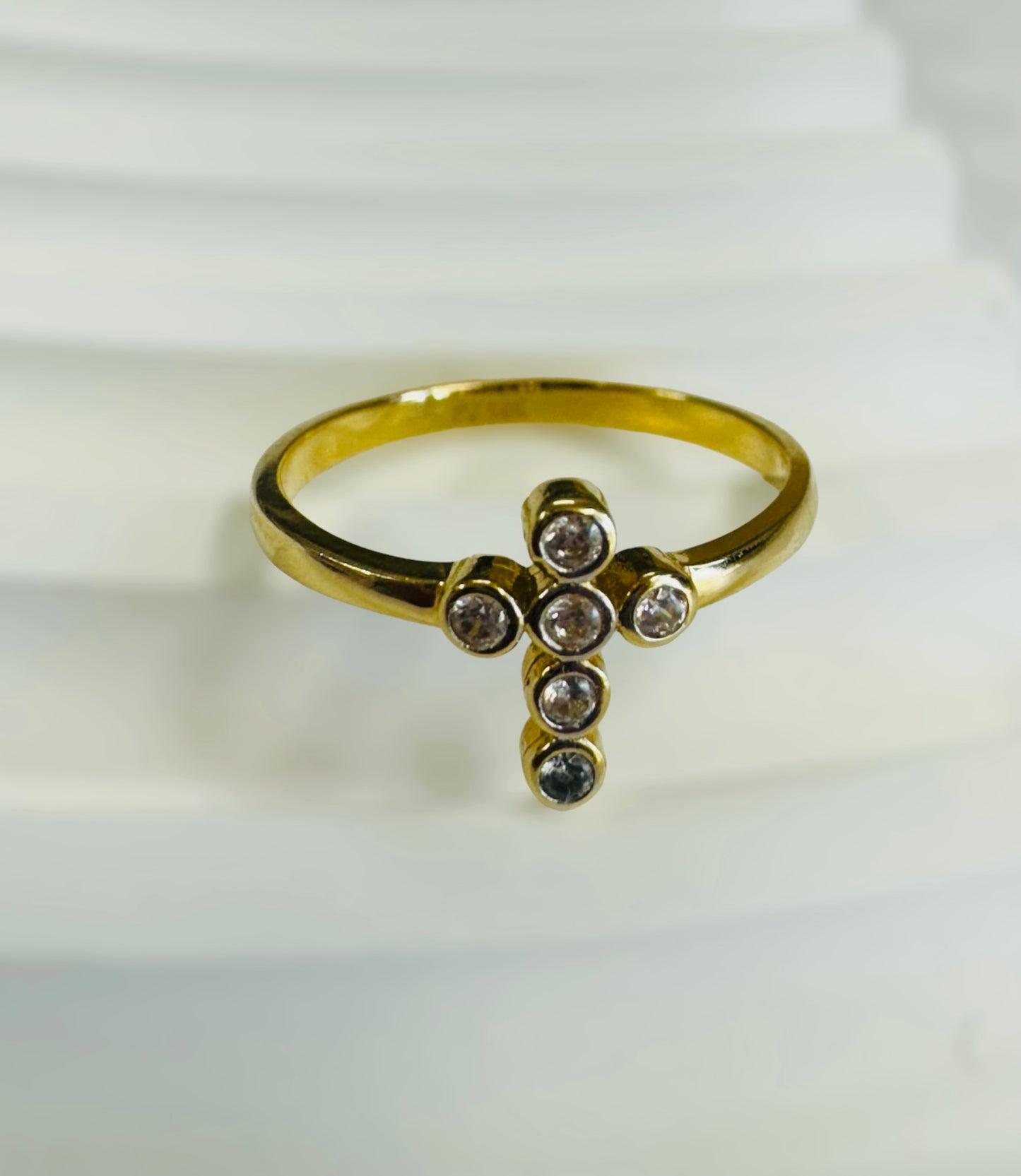 Anillo de cruz 14k