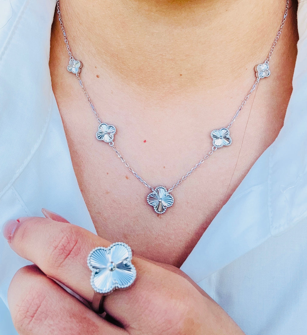 Cadena de tréboles plata de ley 925