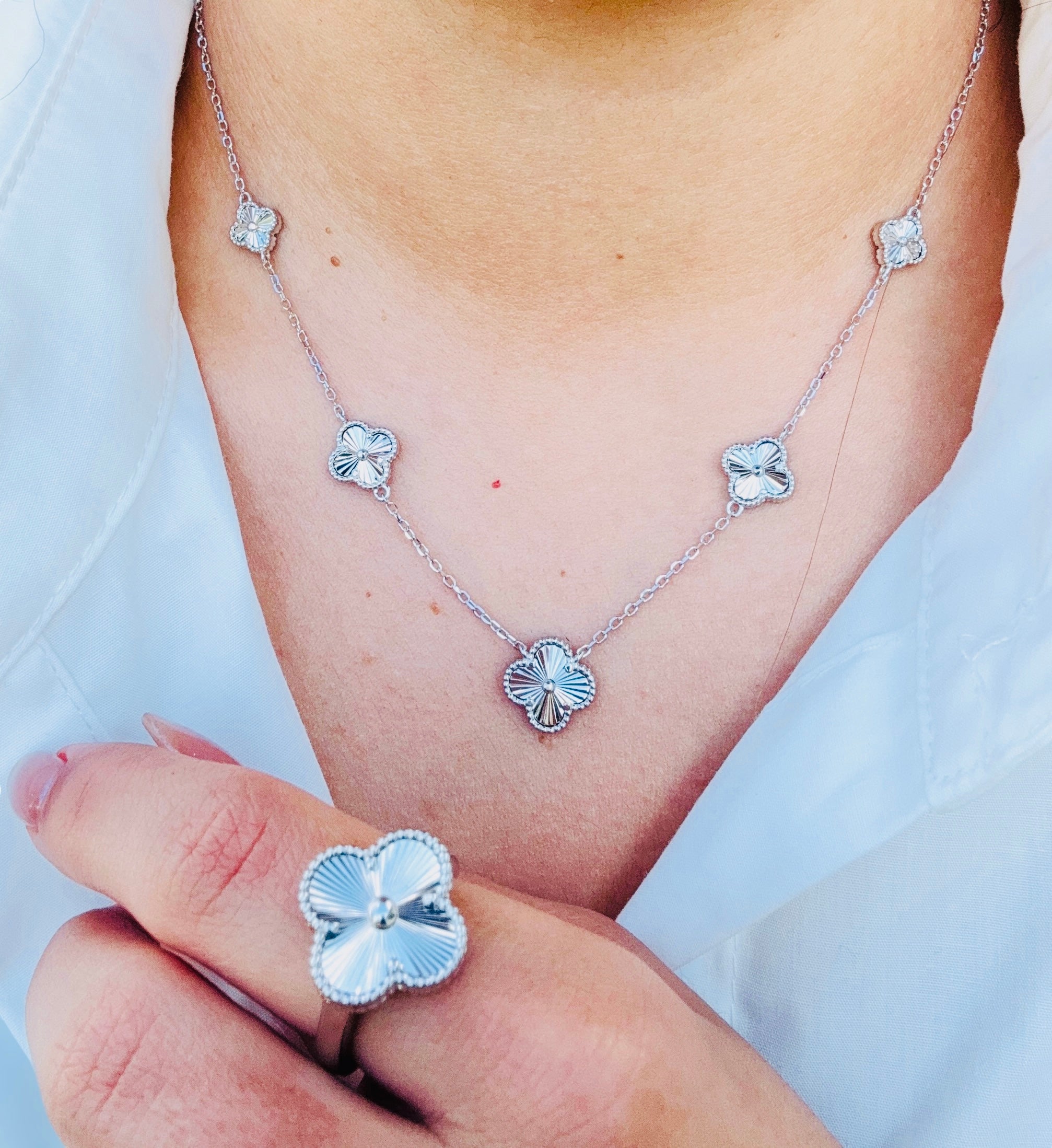 Cadena de tréboles plata de ley 925