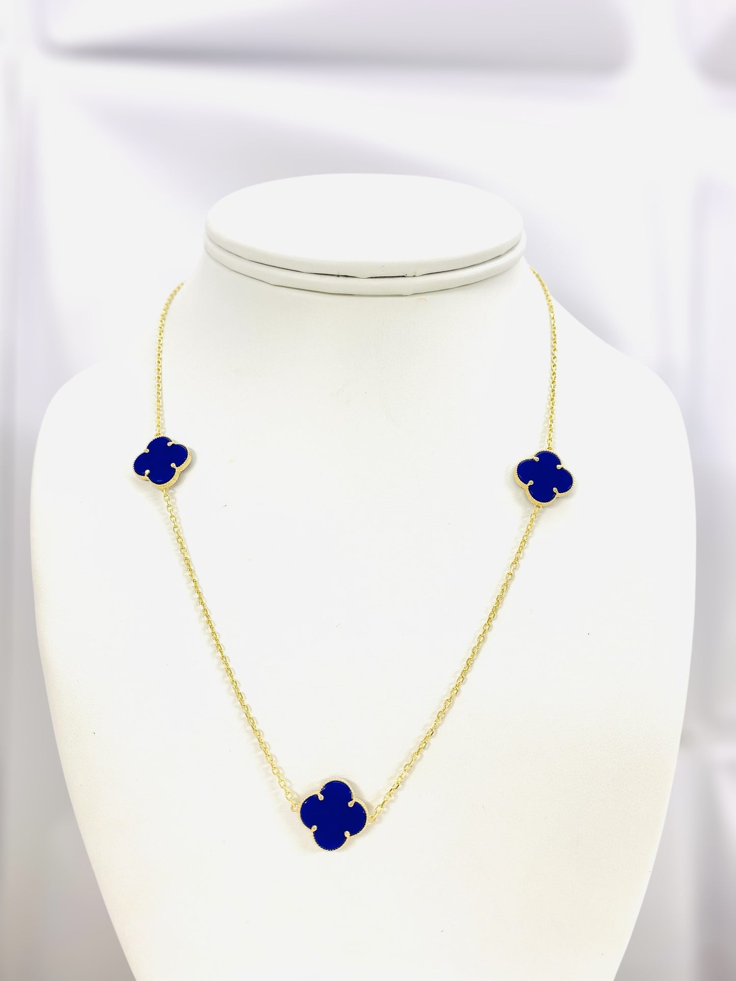 Cadena de clover grandes azules 14k