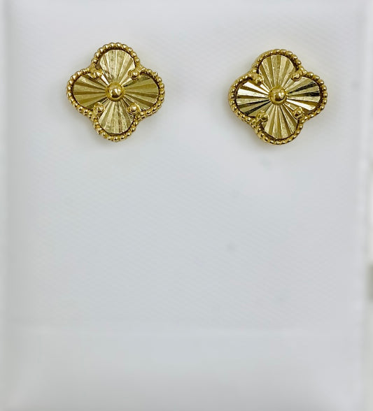 Aretes mini clover dorado 14K
