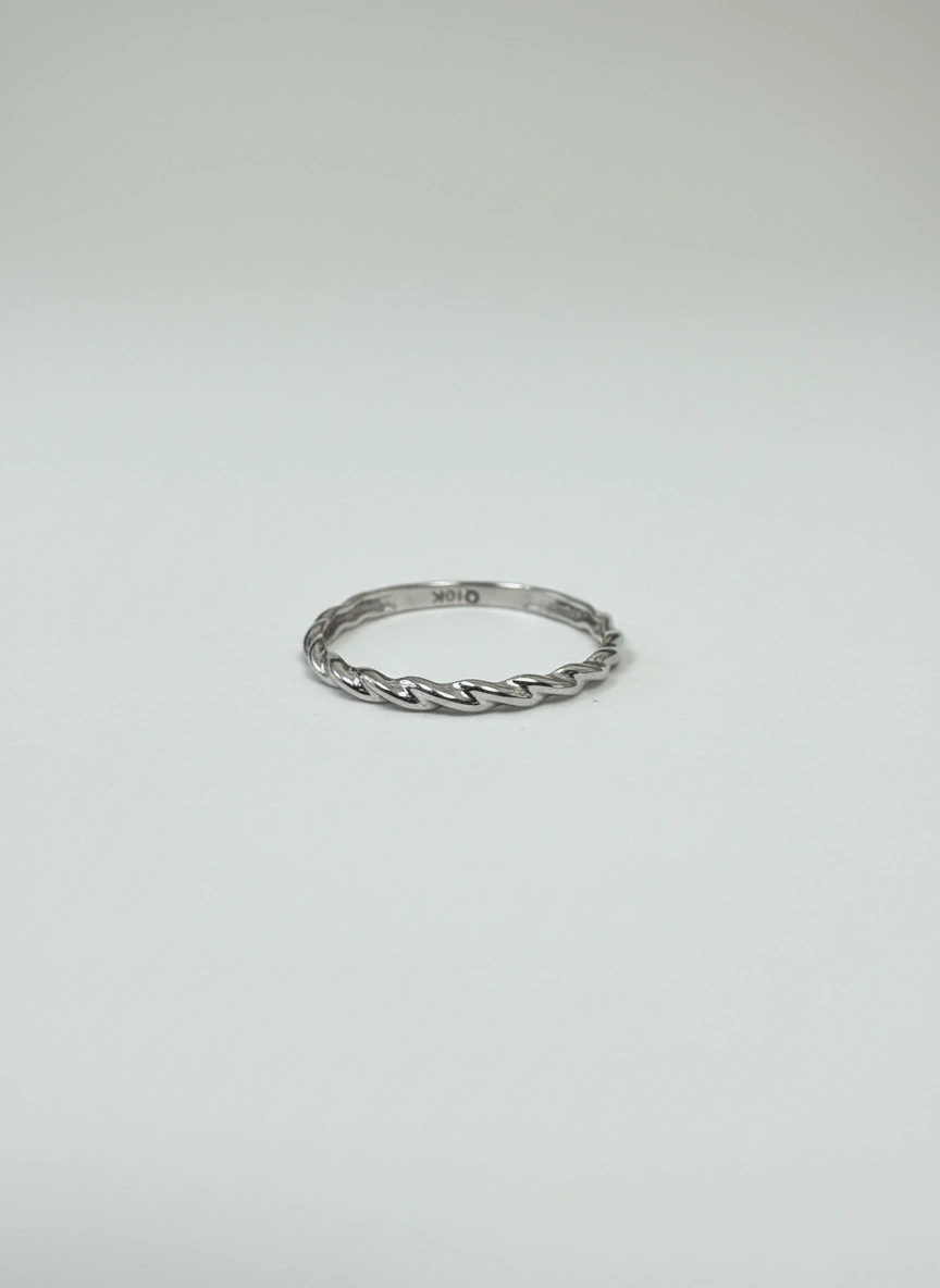 Anillo oro blanco 10k