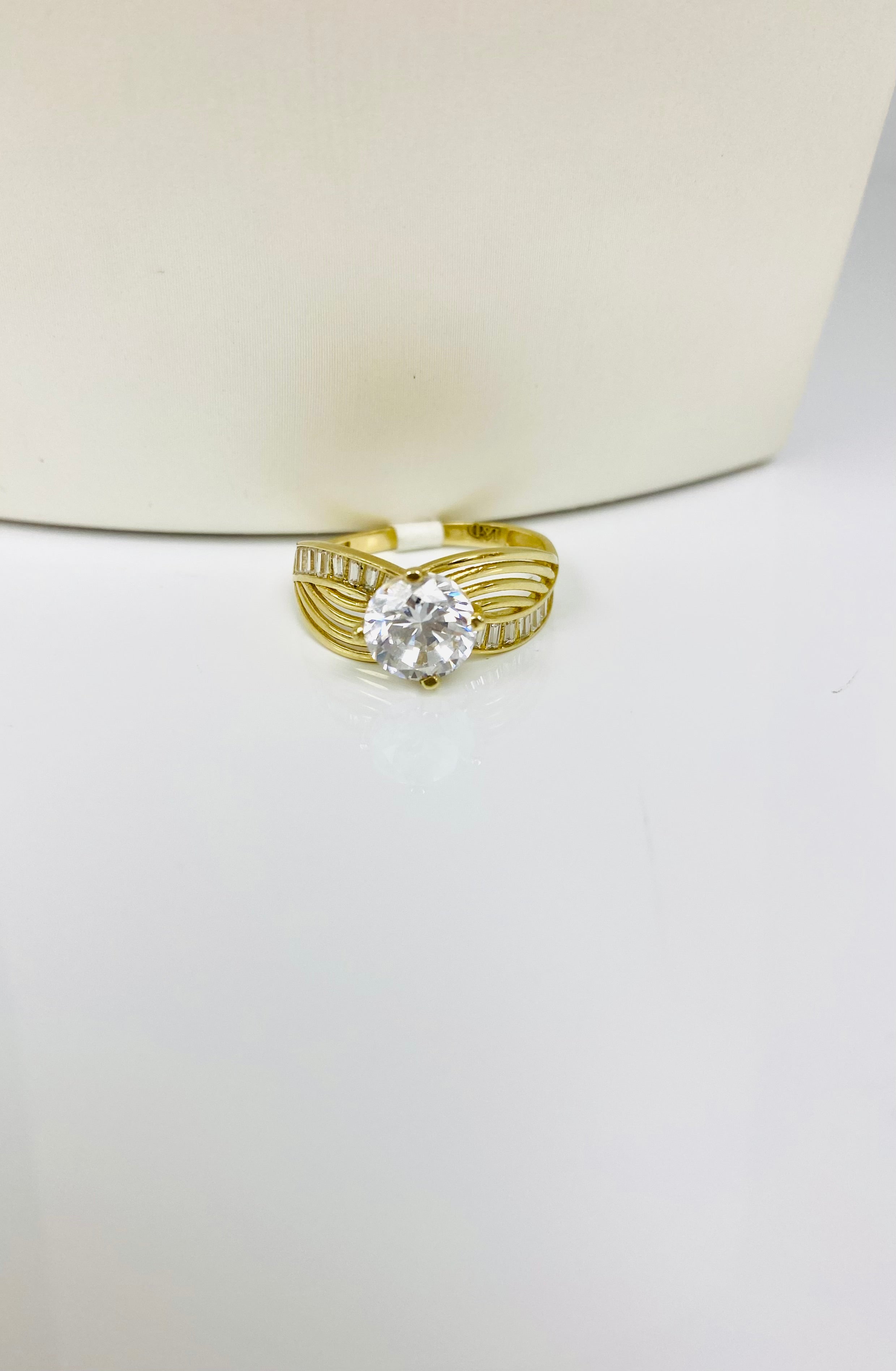 Anillo de compromiso 14K