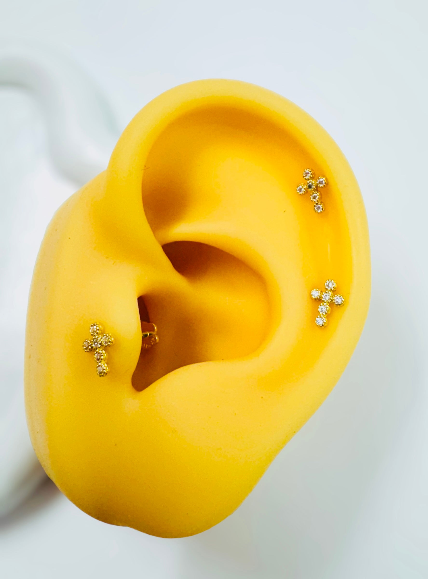 Piercing en forma de Cruz 14k