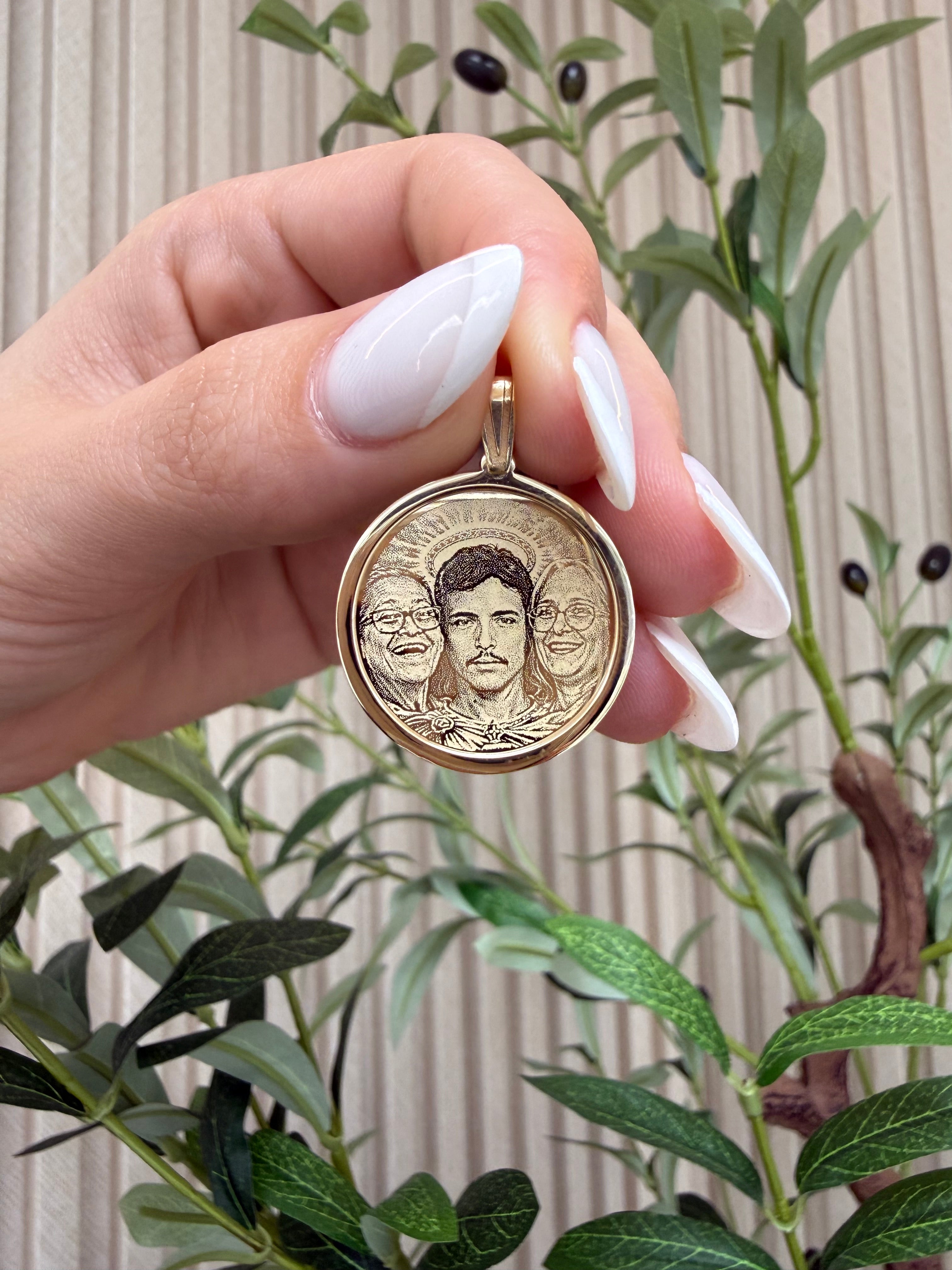 Cadena corte brillo con medalla de foto 10K