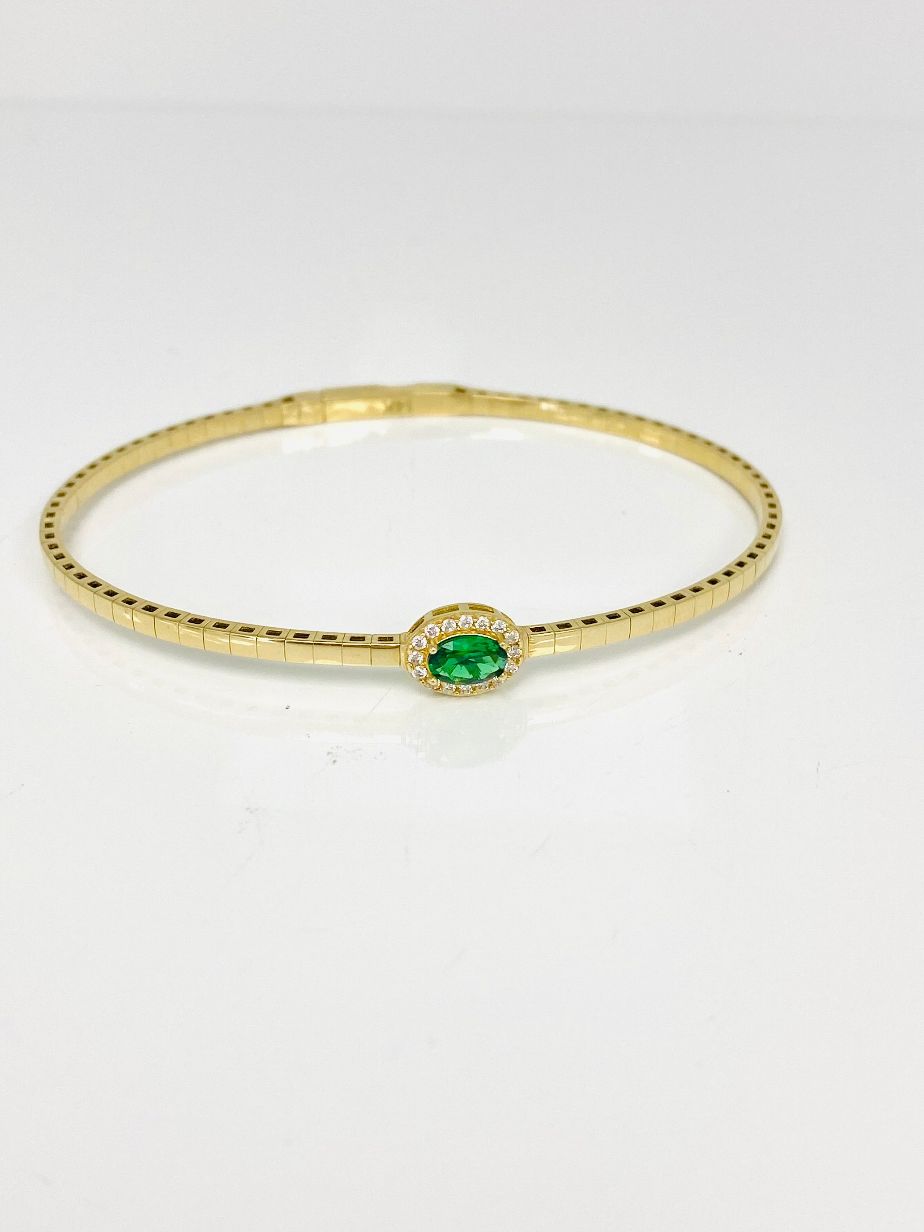 Pulsera rígida  piedra verde 14 k