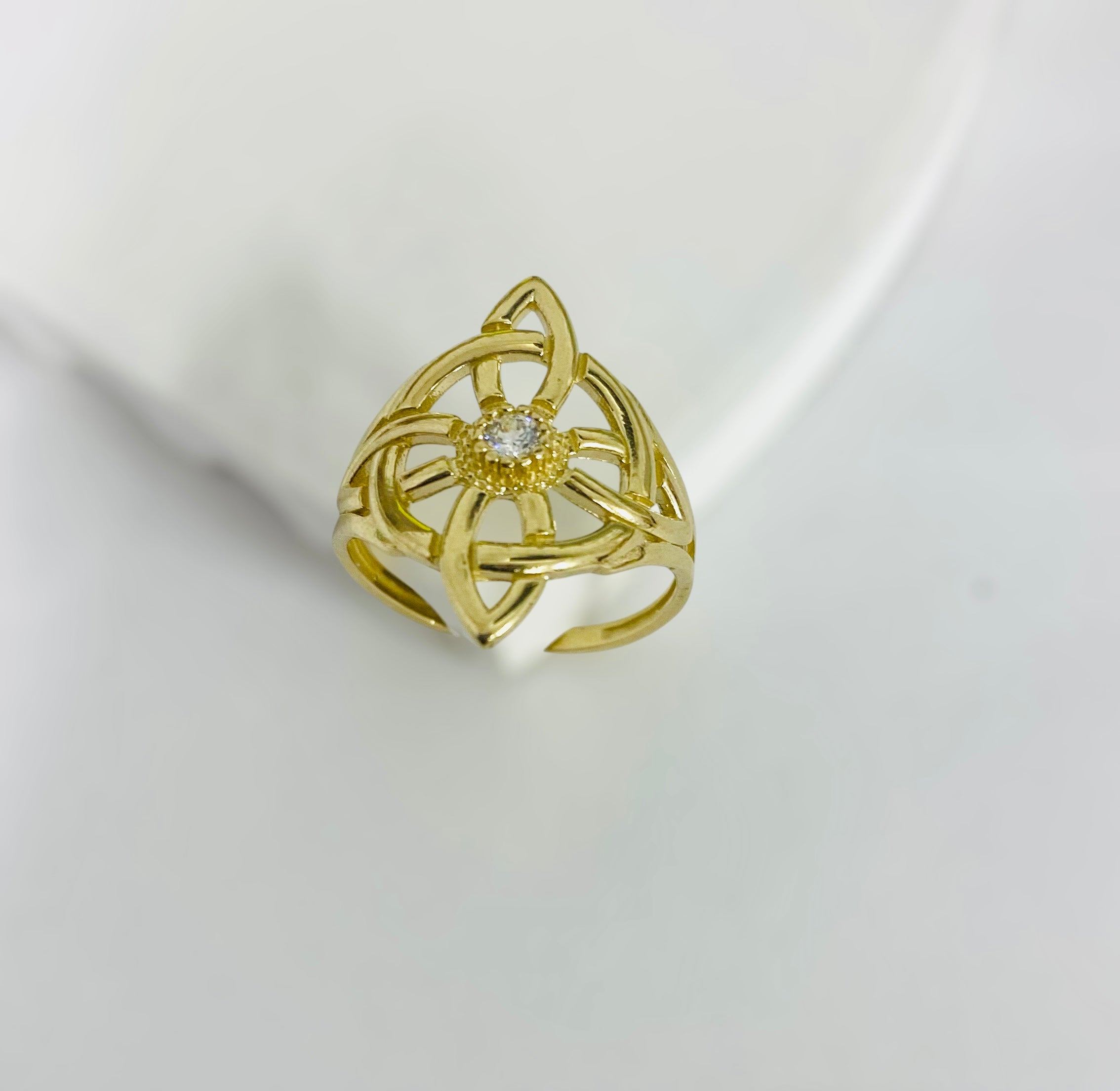 Anillo nudo de bruja