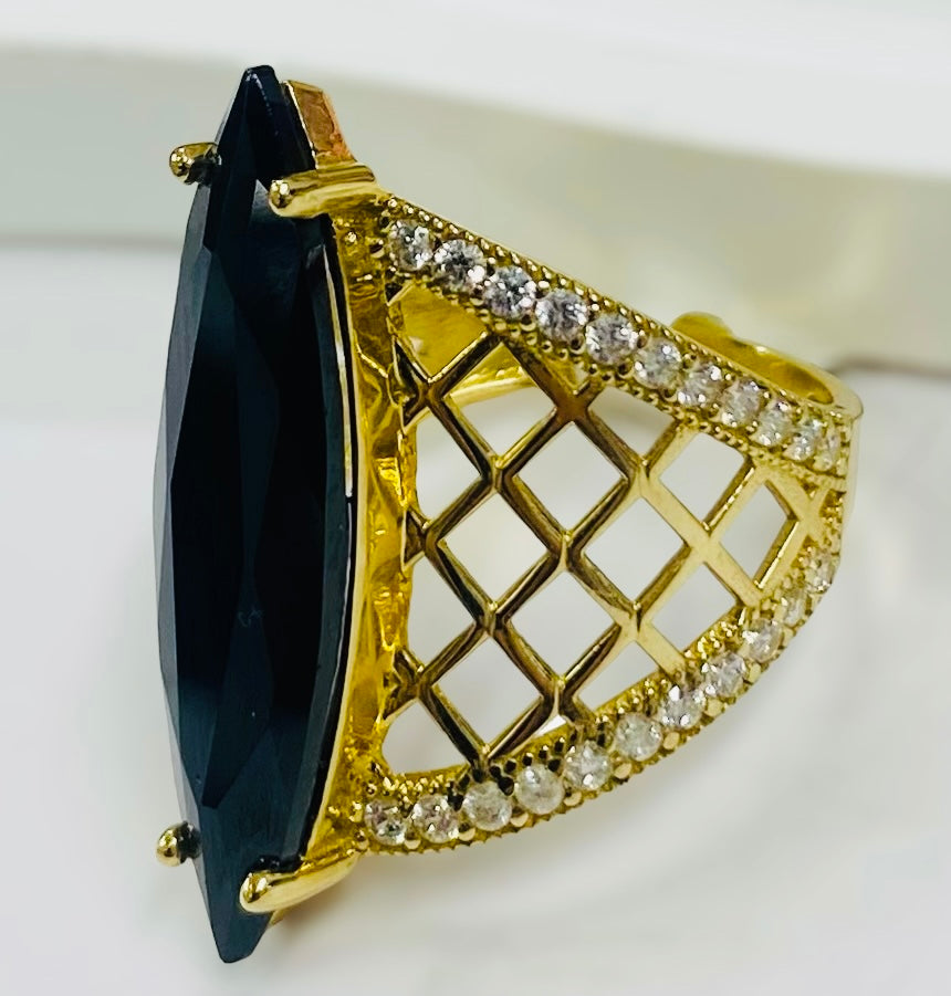 Anillo piedra oscura 10k