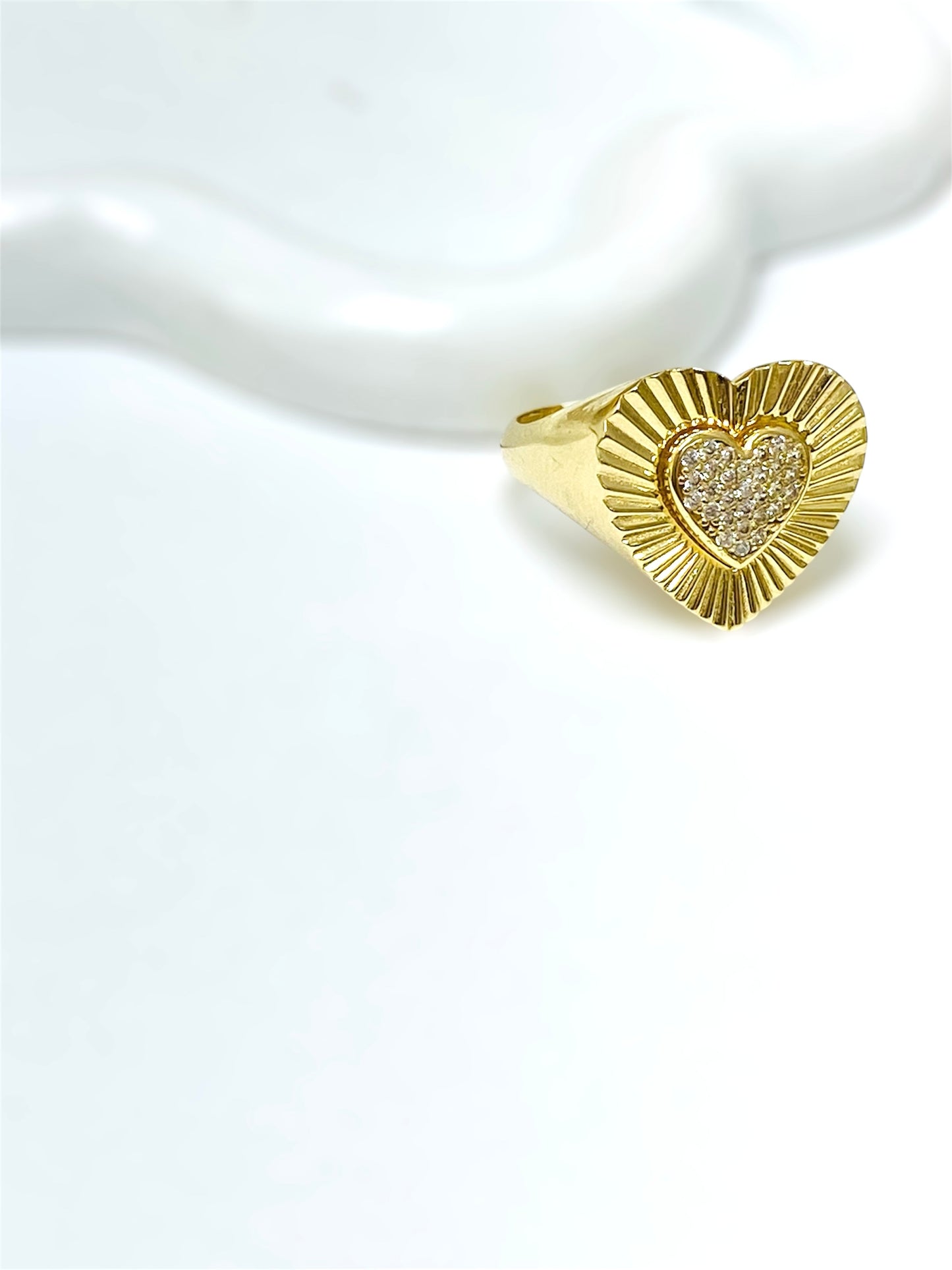 Anillo de corazón 14K