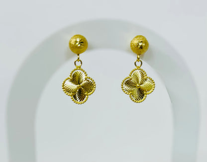 Aretes colgantes clover 14k