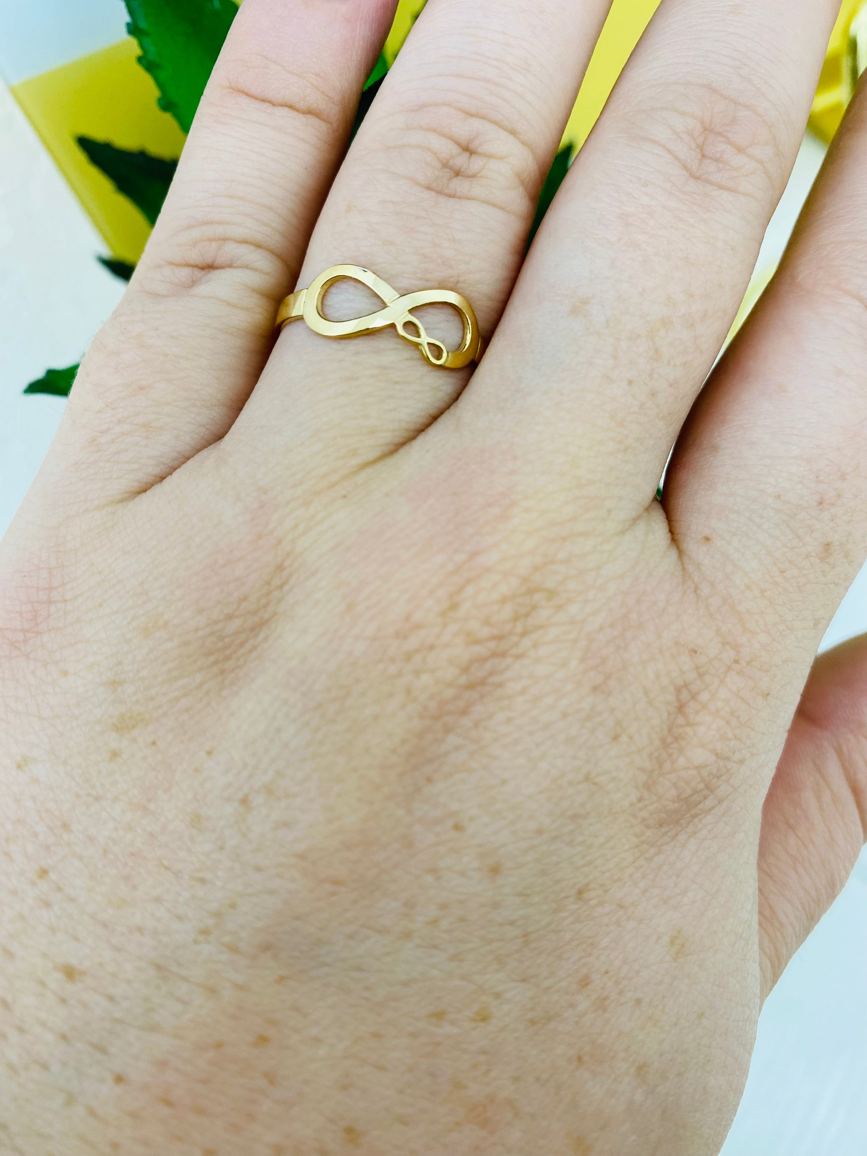Anillo de infinito 10k