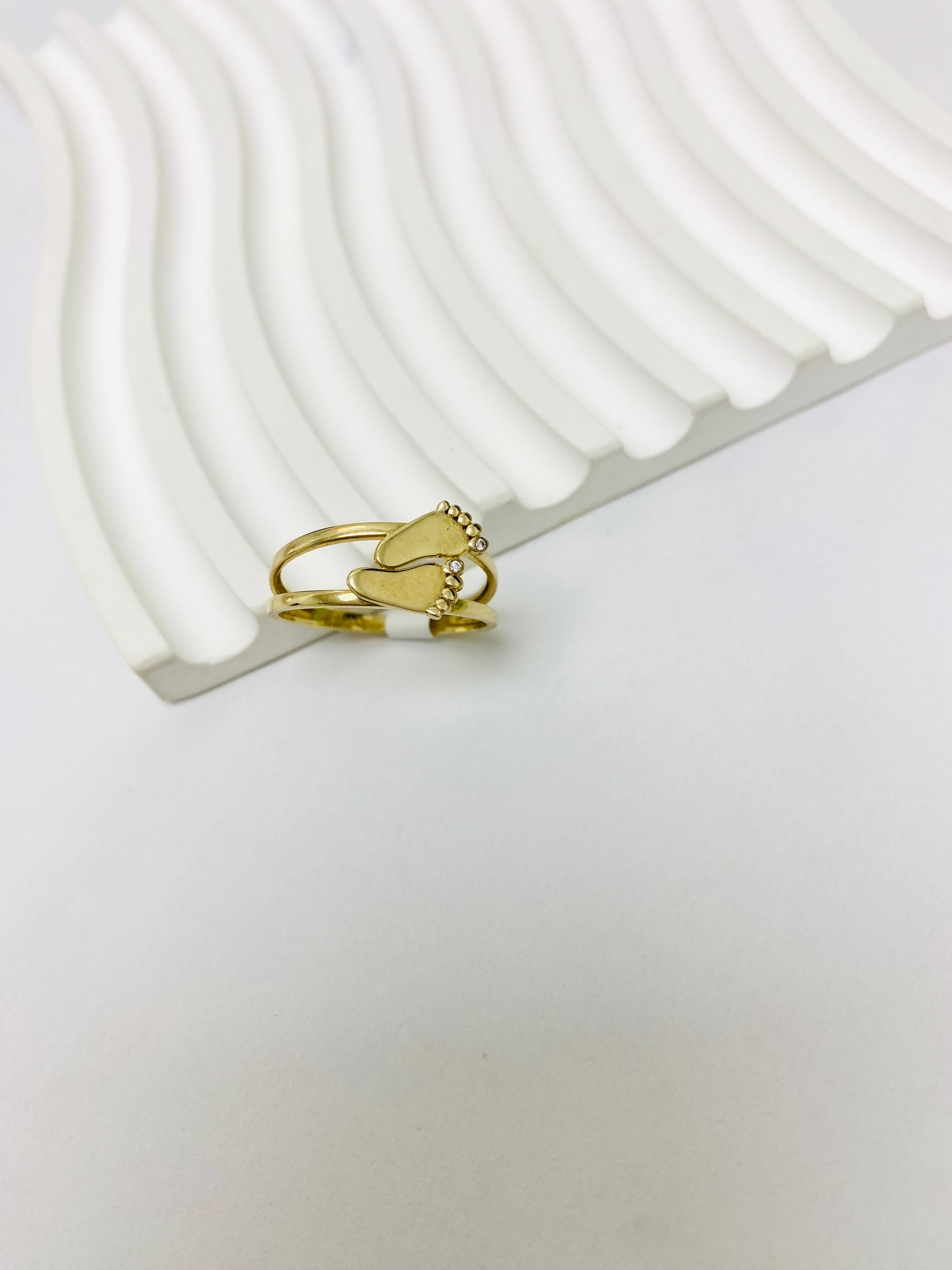 Anillo de piecitos 10 K