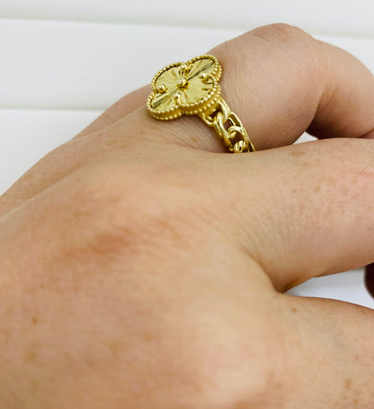 Anillo clover dorado 10k