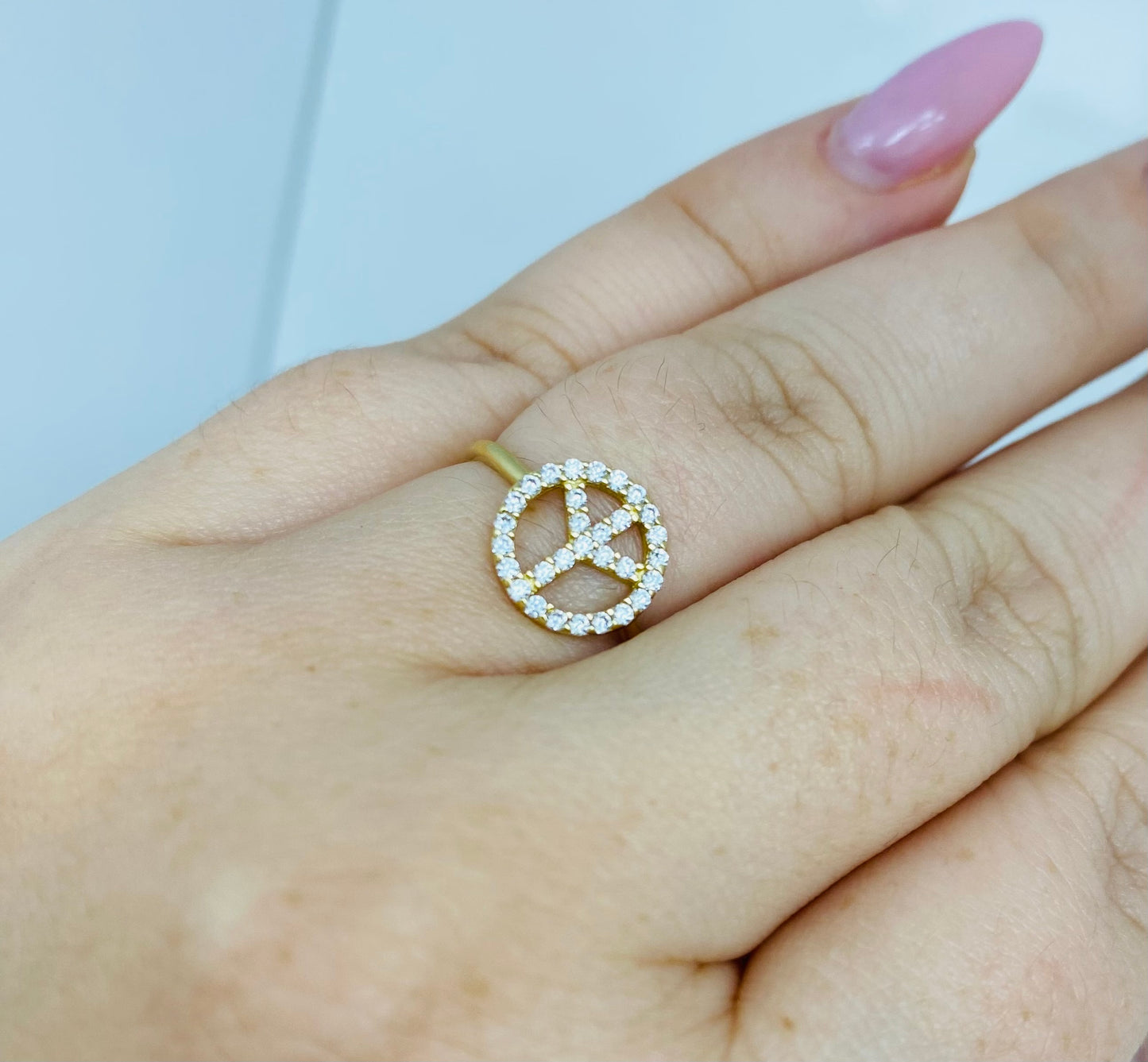 Anillo símbolo de La Paz sirconia 14k