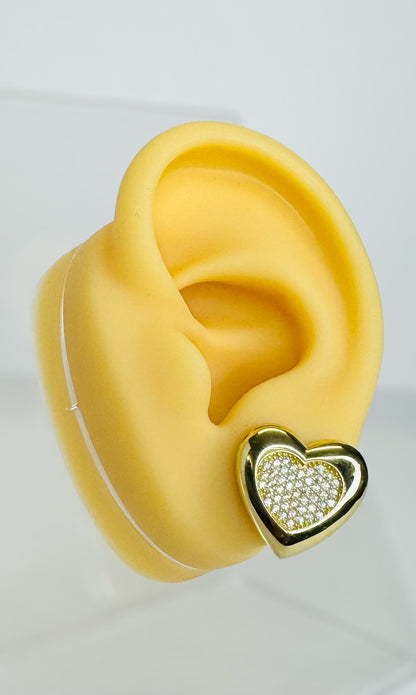 Aretes de corazón con piedras 14k