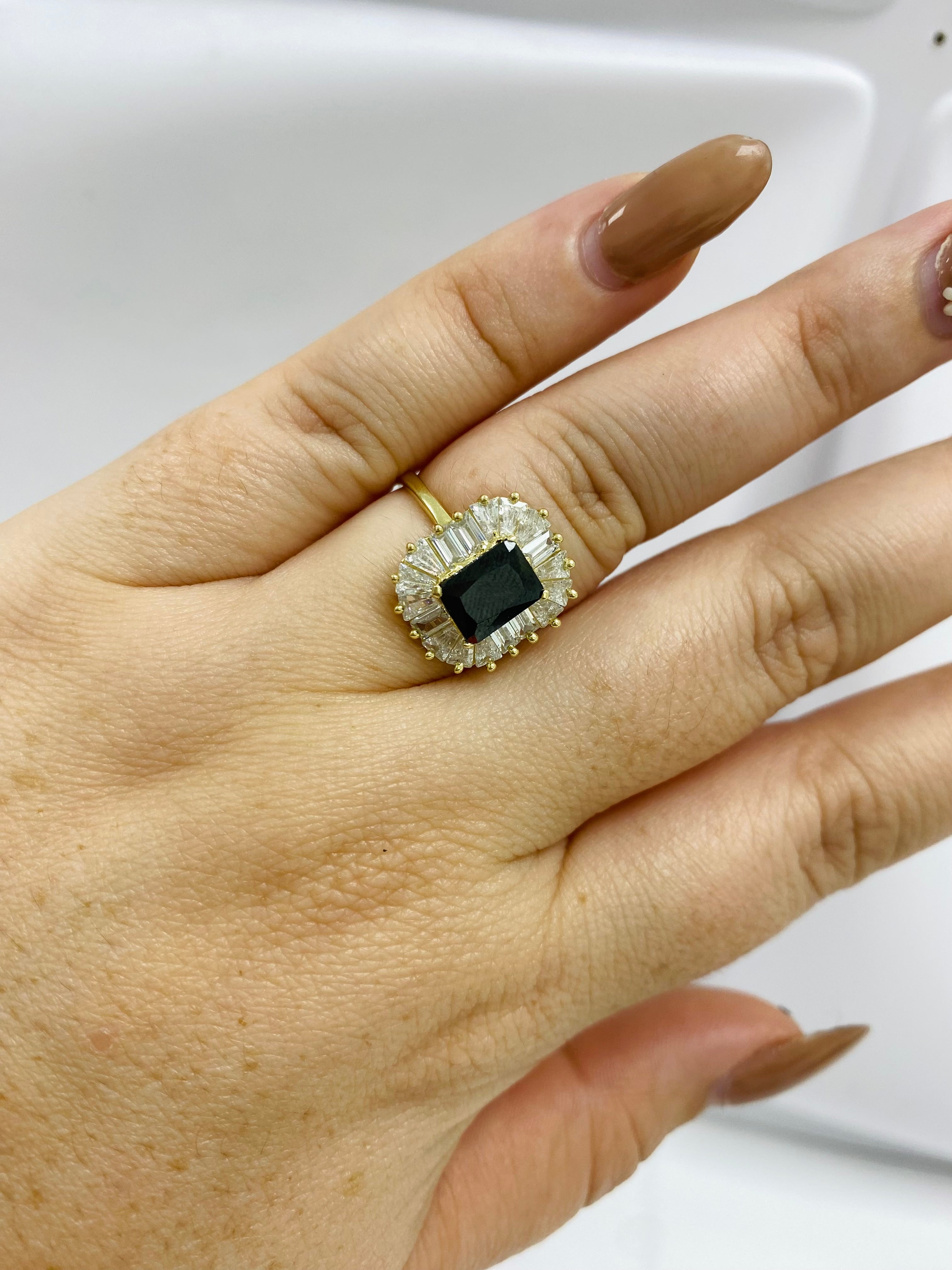 Anillo piedra oscura 10k