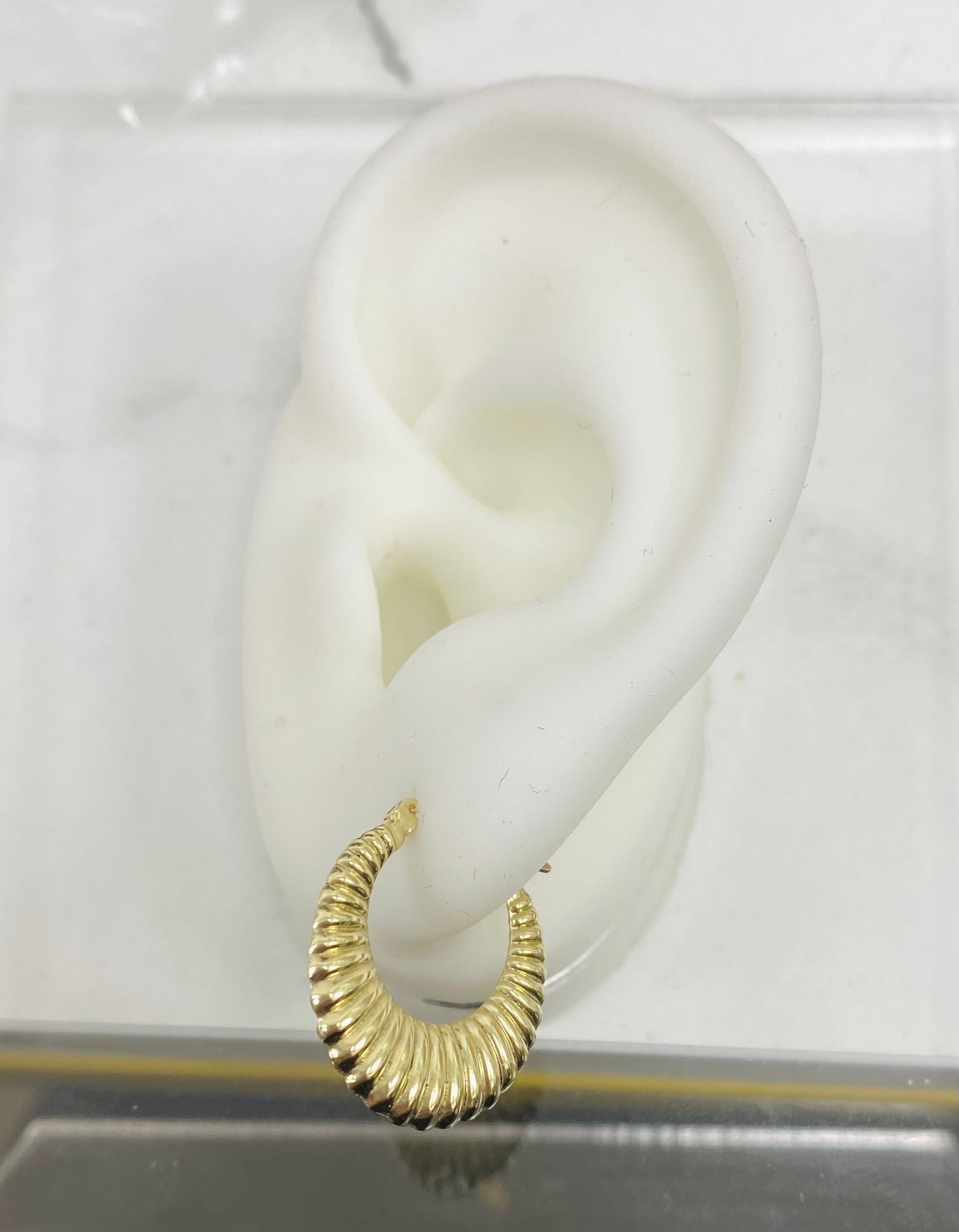 Argollas con diseño 10k