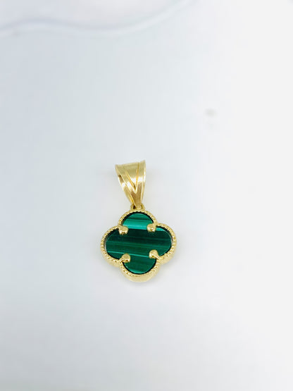 Dije clover pequeño 14K