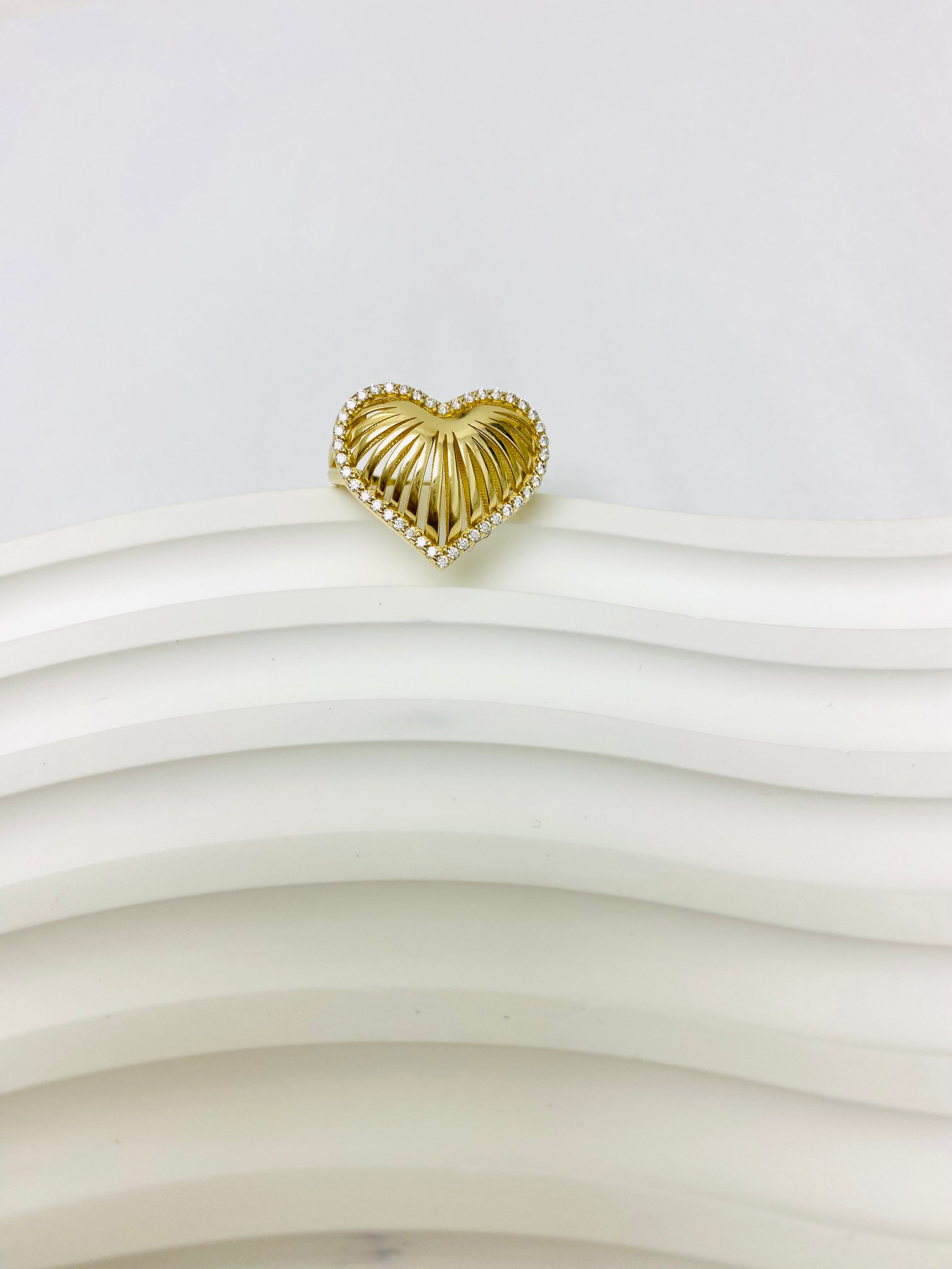 Anillo de corazón 14K