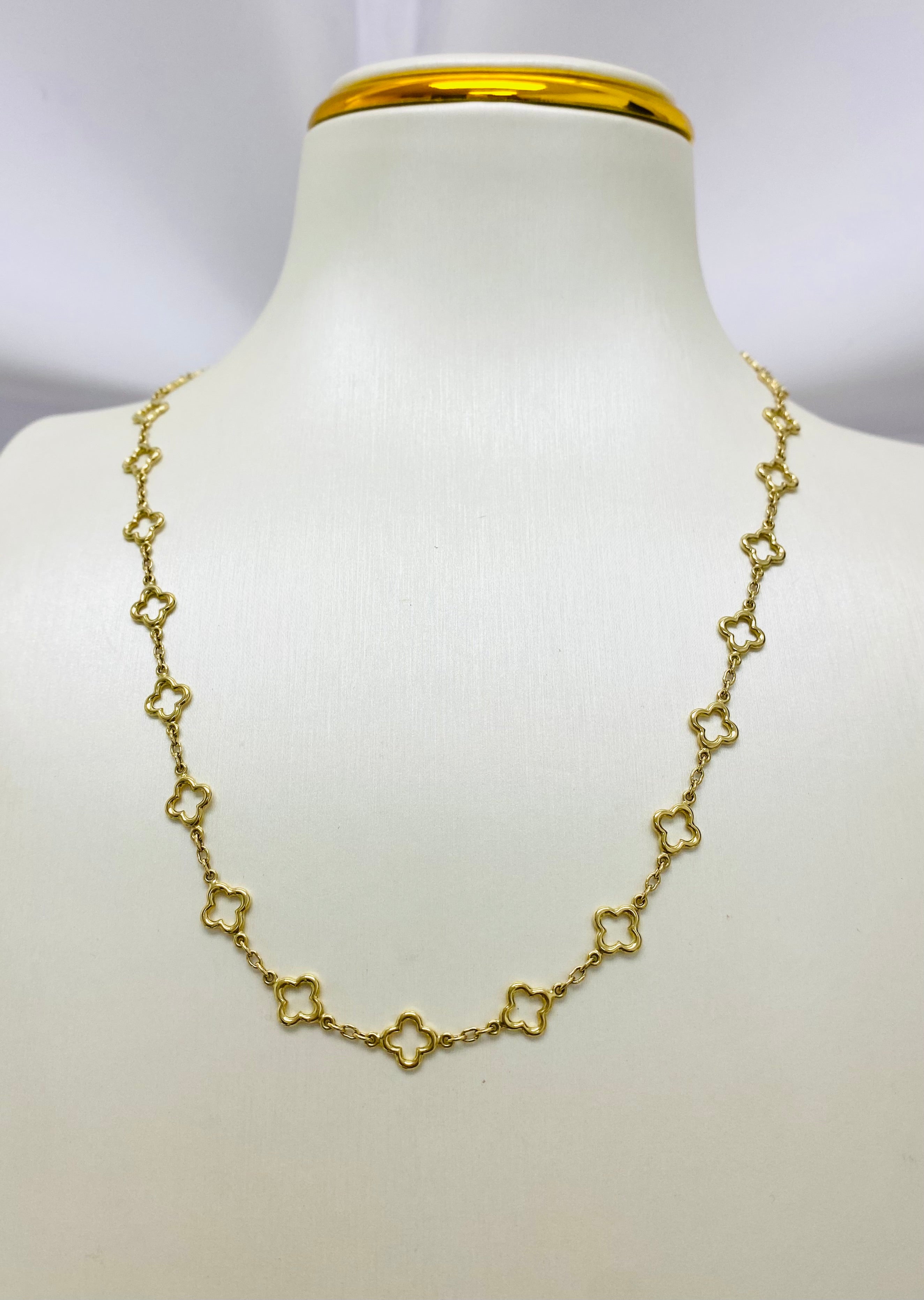 Cadena de flor hueco 14K