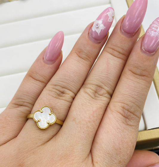 Anillo clover blanco 14k