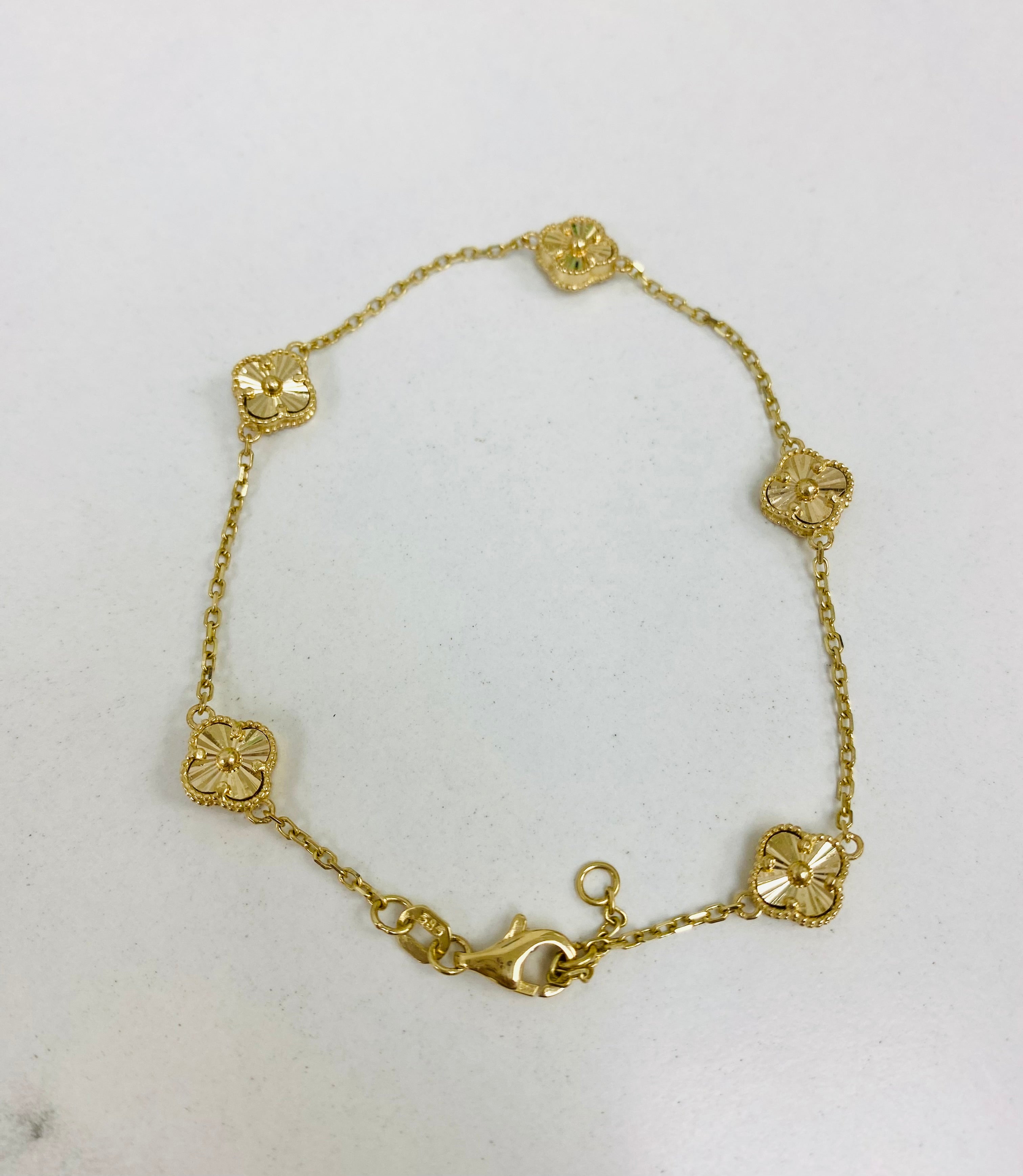 Pulsera mini clover dorada 14K