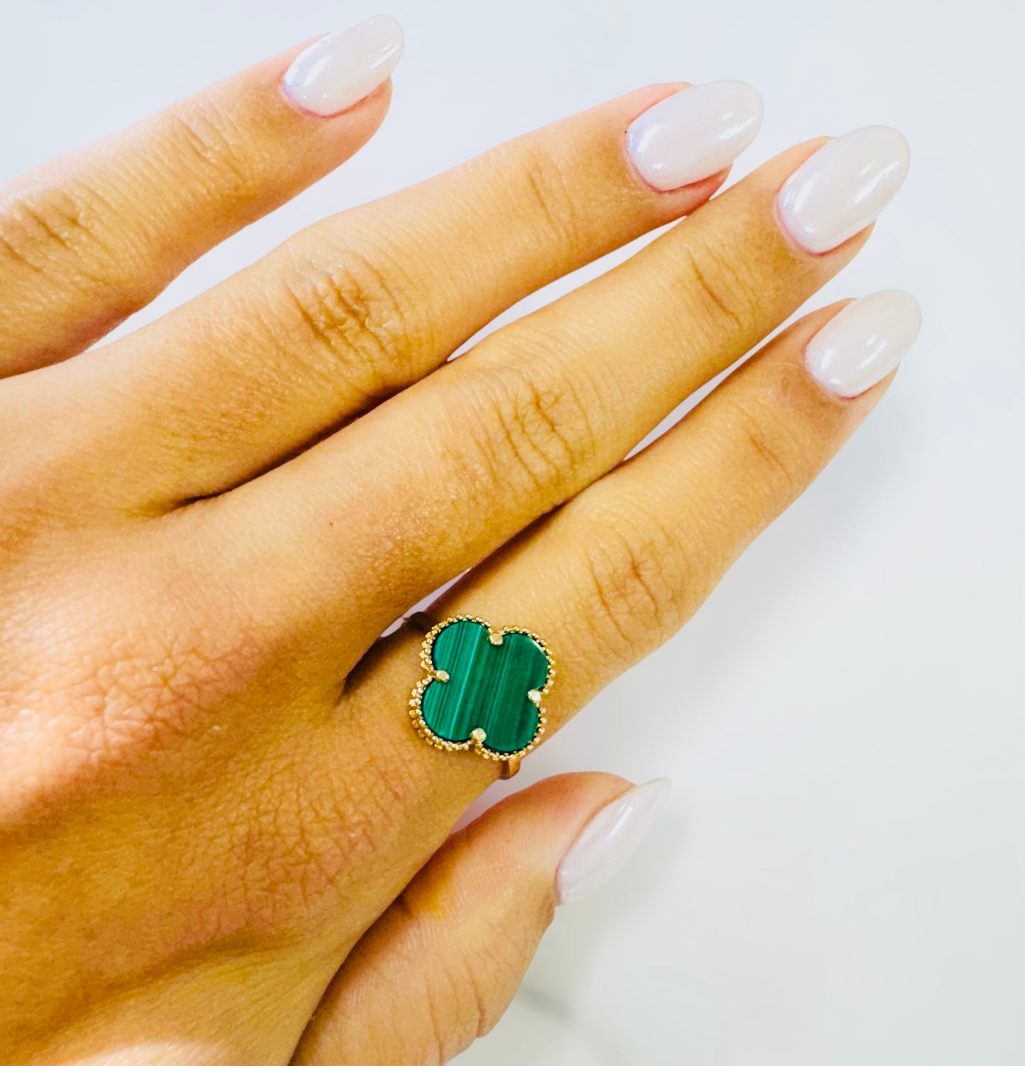 Anillo clover verde 14K