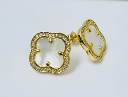 Aretes clover 14k madre perla