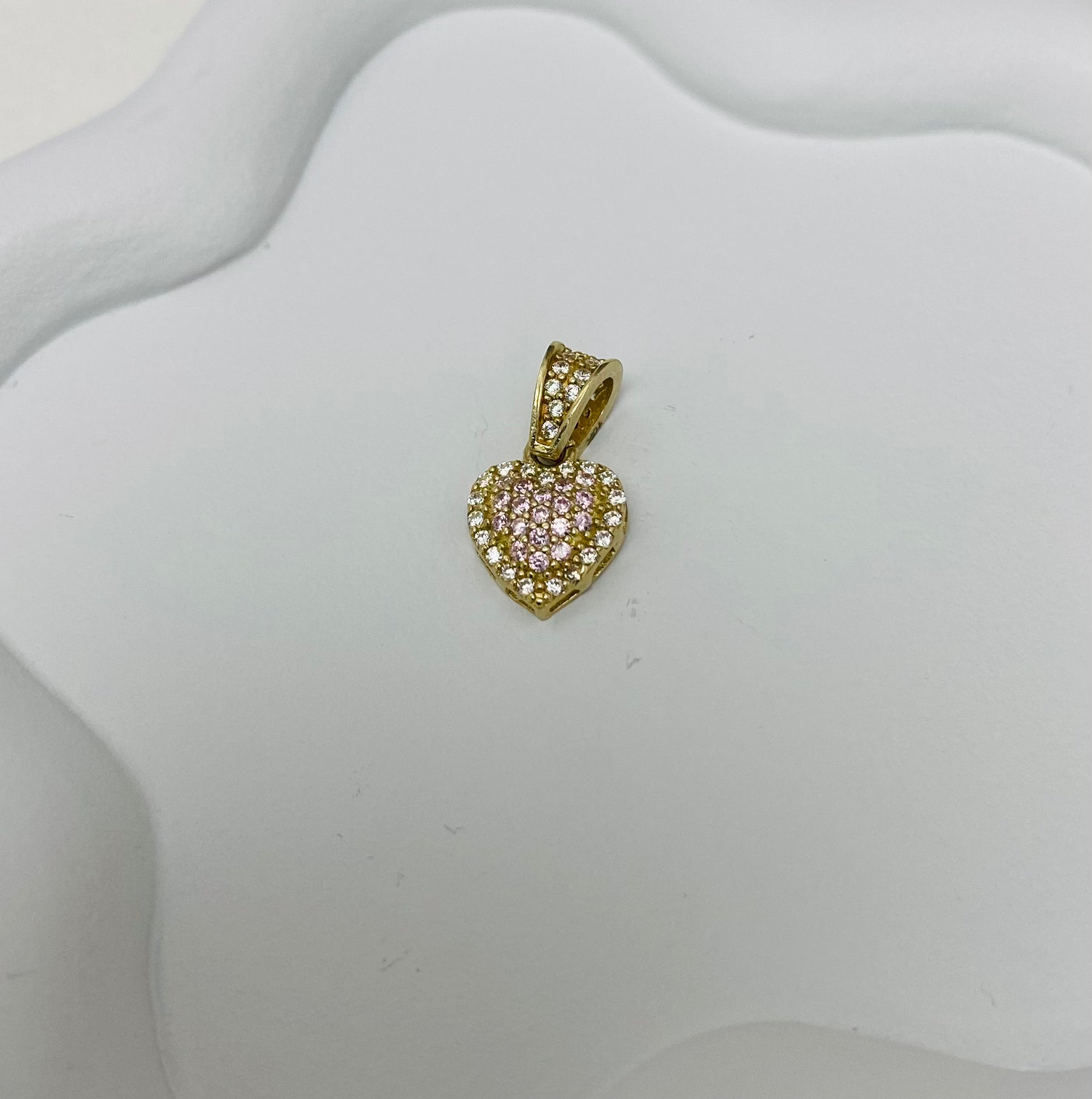 Dije corazon con circonia 10K