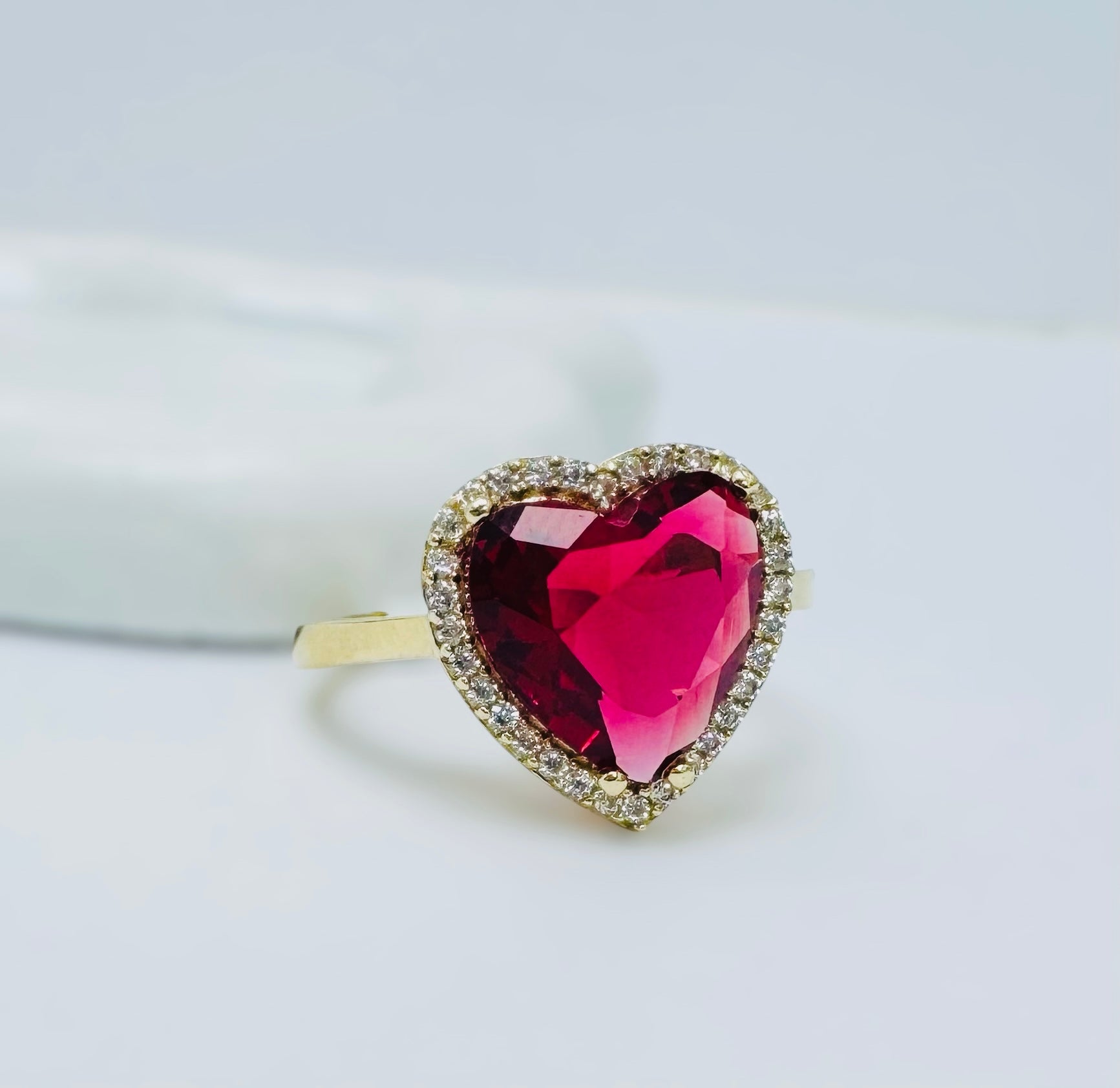 Anillo de corazón 10k