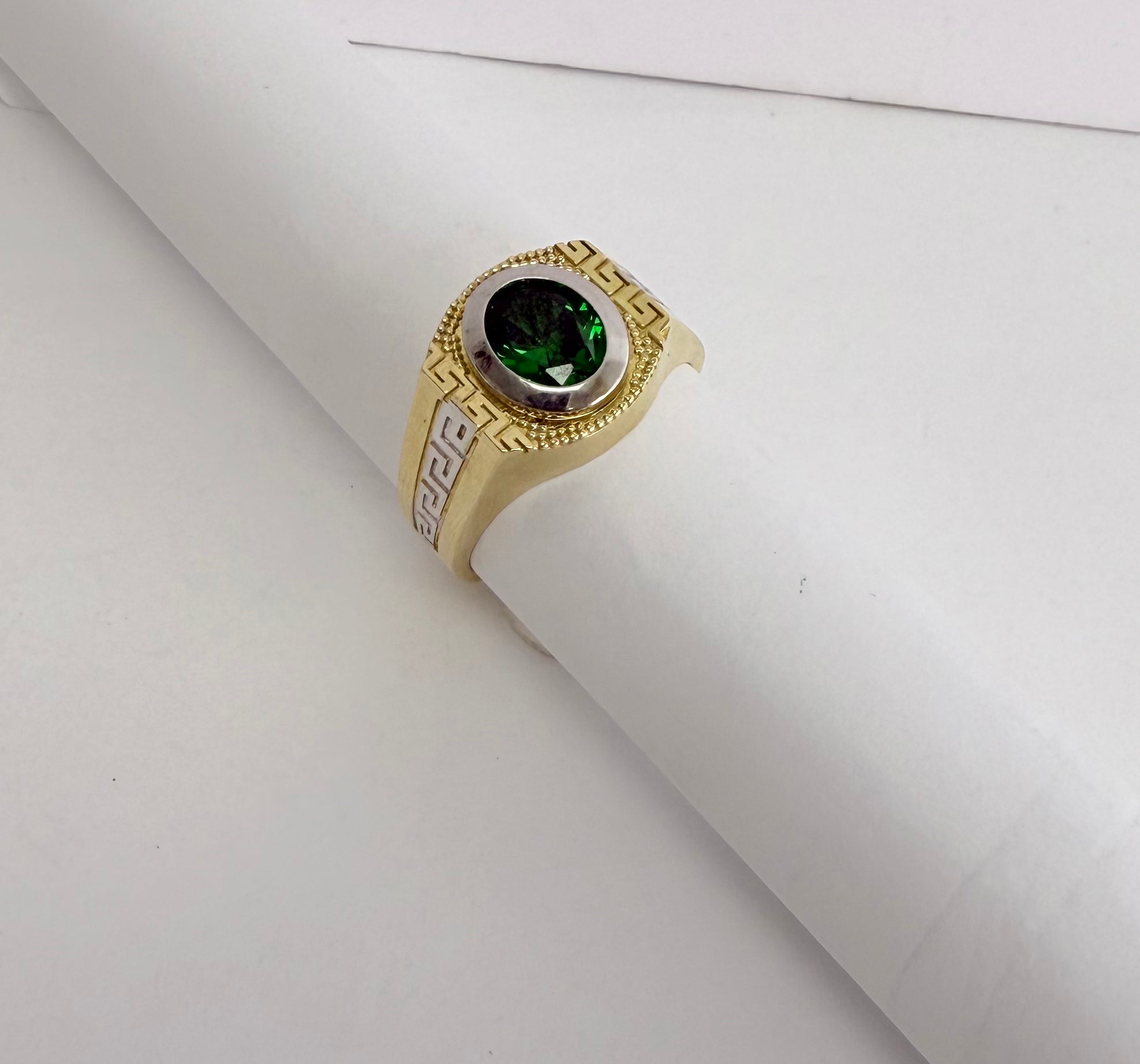Anillo hombre piedra verde 10k