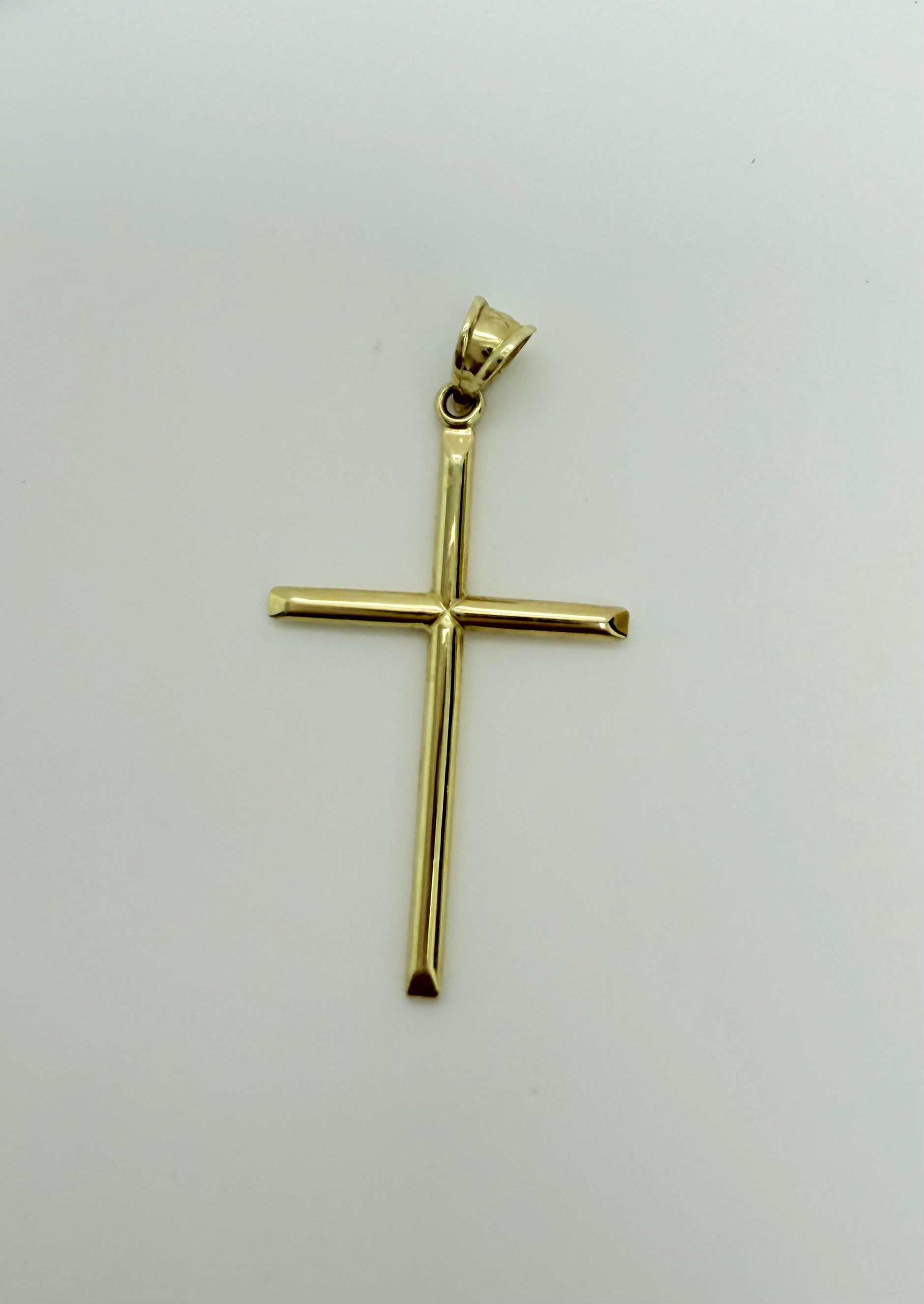 Dije de cruz mediano 10k