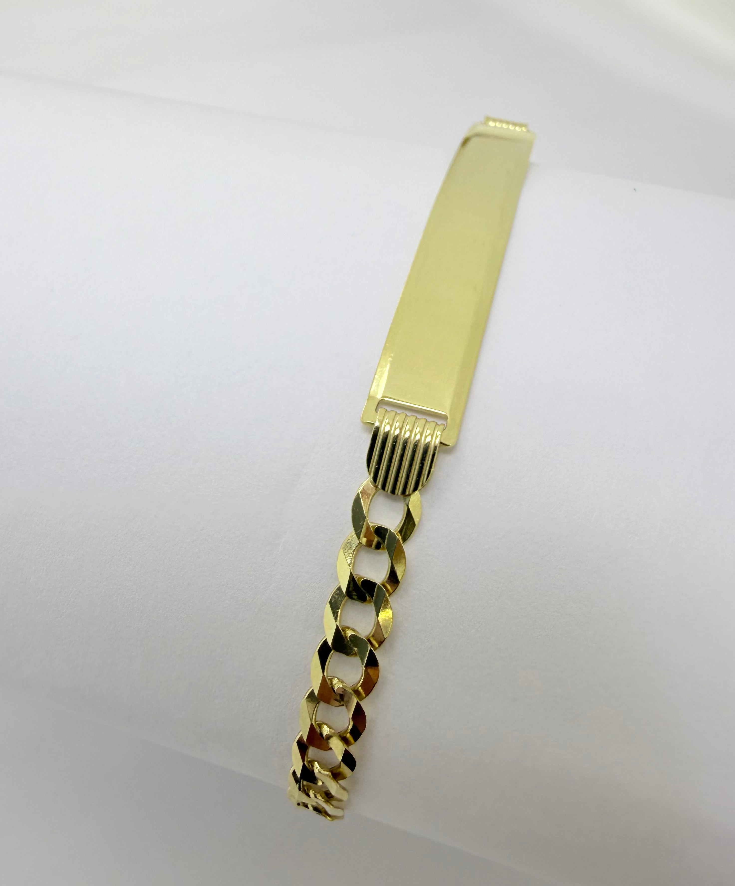 Pulsera Cortebrillo con placa