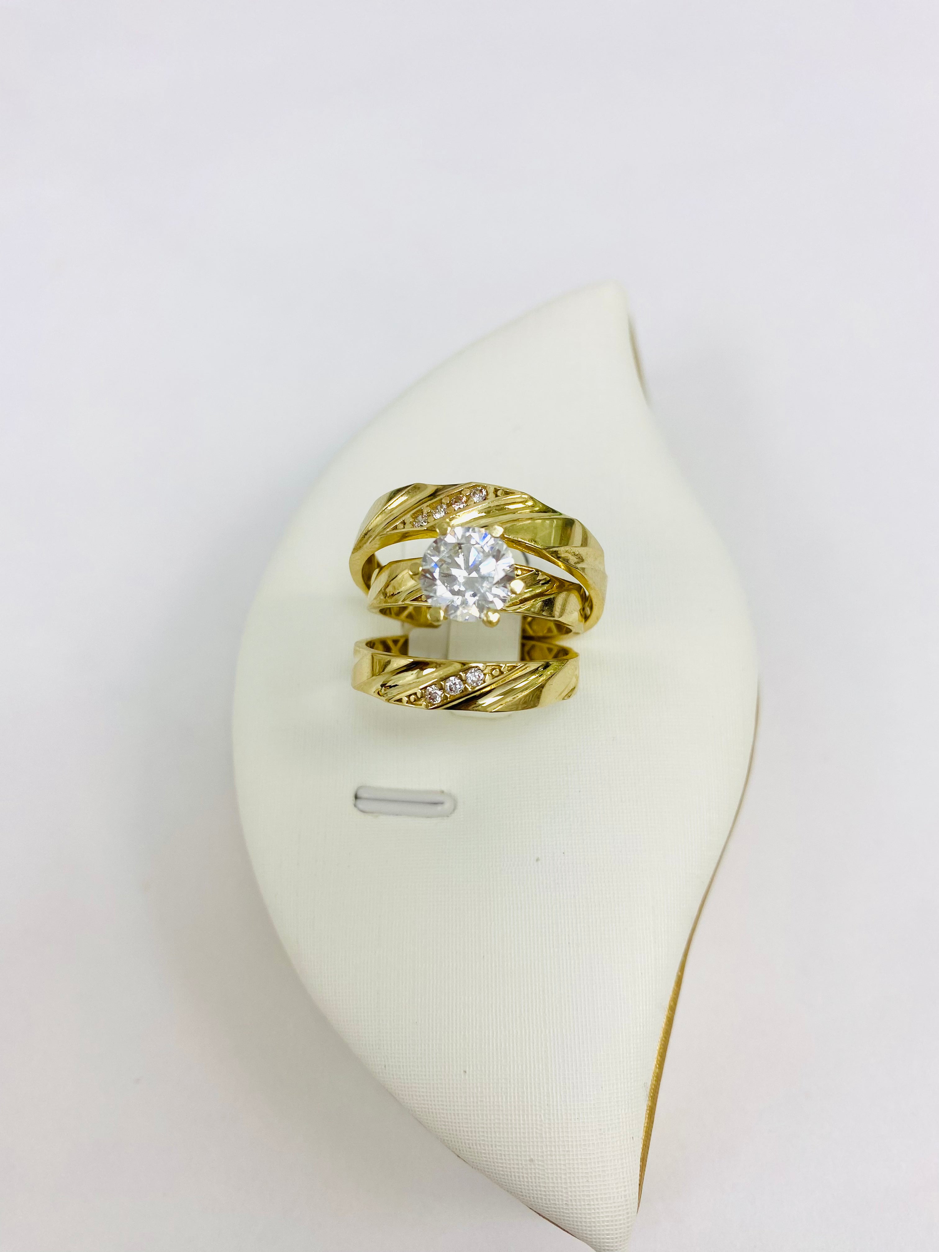 Engagement threesome 10K